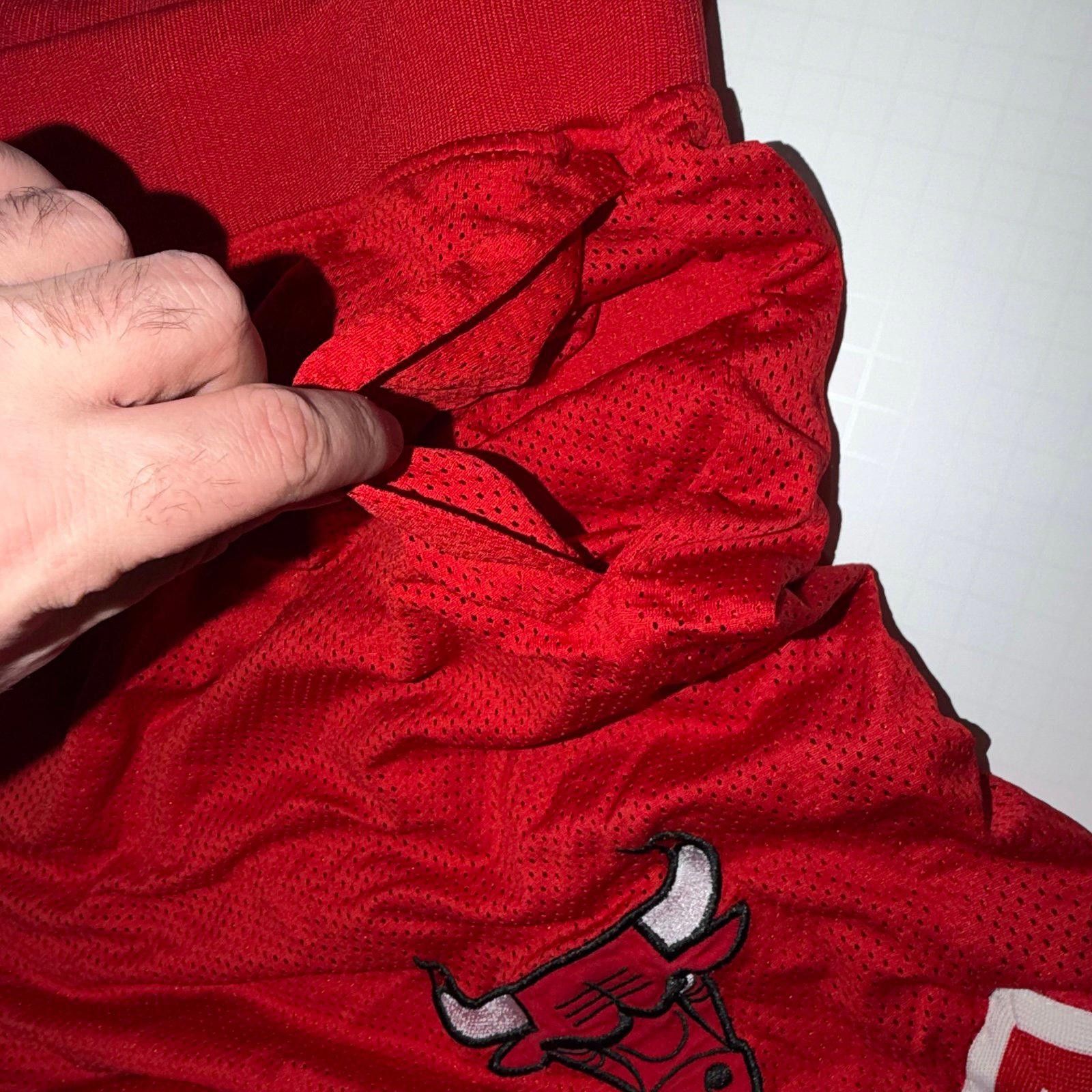NBA NBA Ultra Game Chicago Bulls Mesh Baggy Hoop Shorts Mens XL Size US 36 / EU 52 - 3 Thumbnail