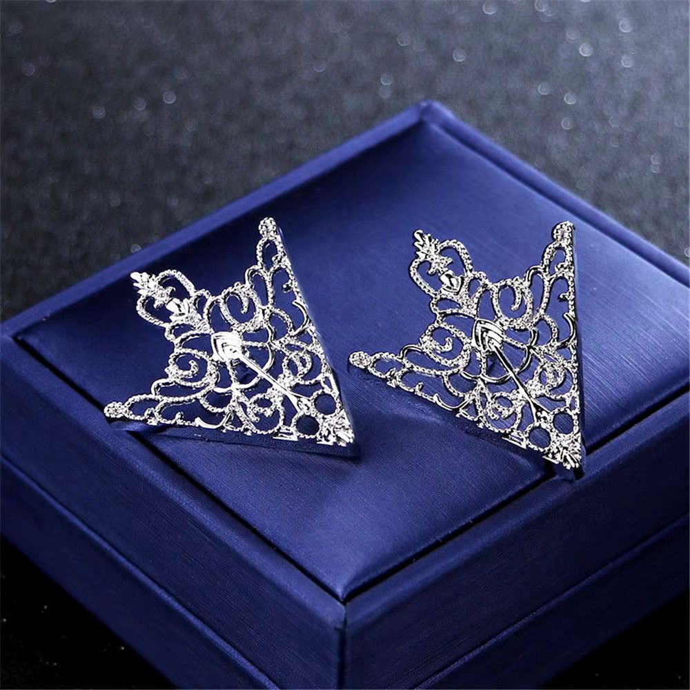 Jewelry Silver Triangle Shirt Collar Brooches Size ONE SIZE - 3 Thumbnail