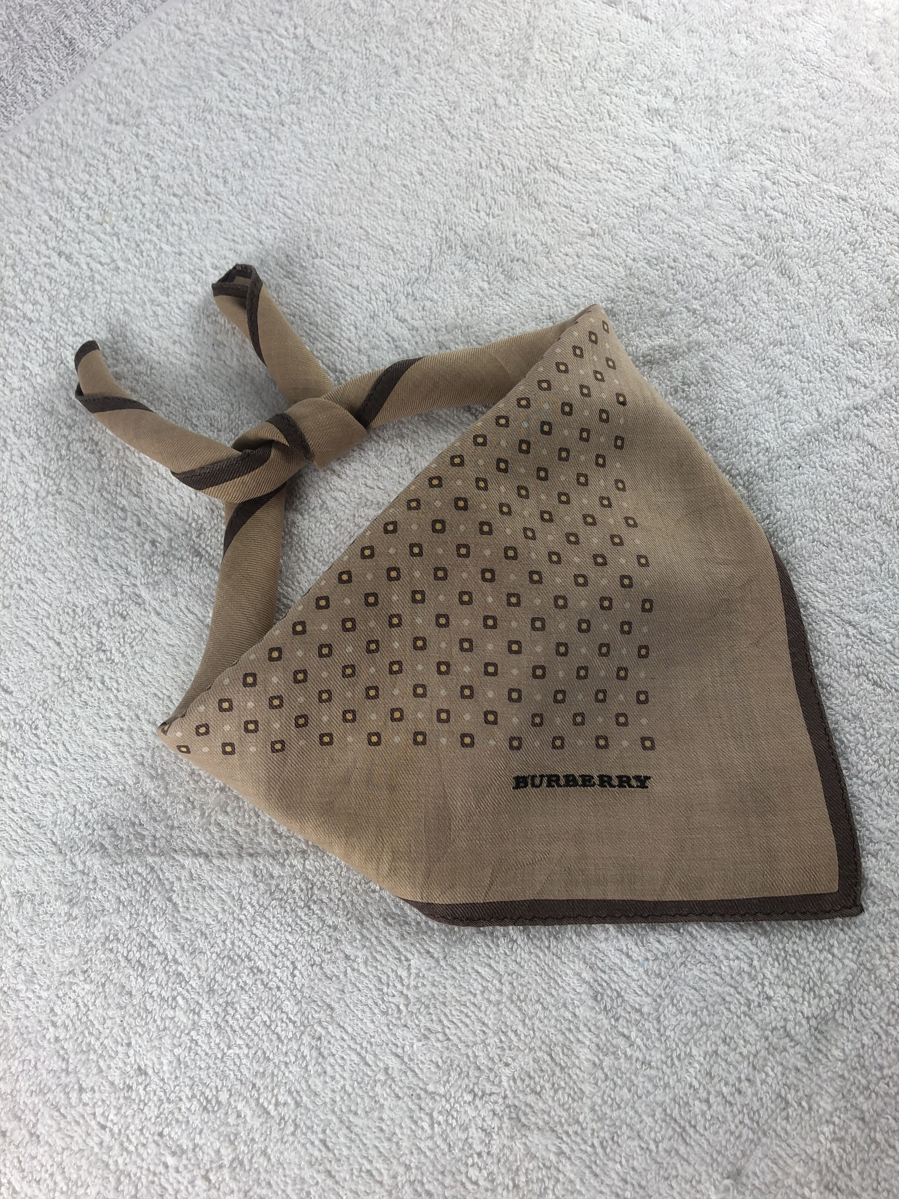Burberry Burberry Handkerchief / Bandana / Neckerchief Size ONE SIZE - 1 Thumbnail