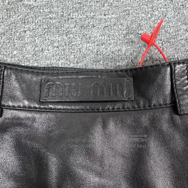 Miu Miu Miu Miu size F36 Side Zip Leather Skirt Size 23" - 3 Thumbnail