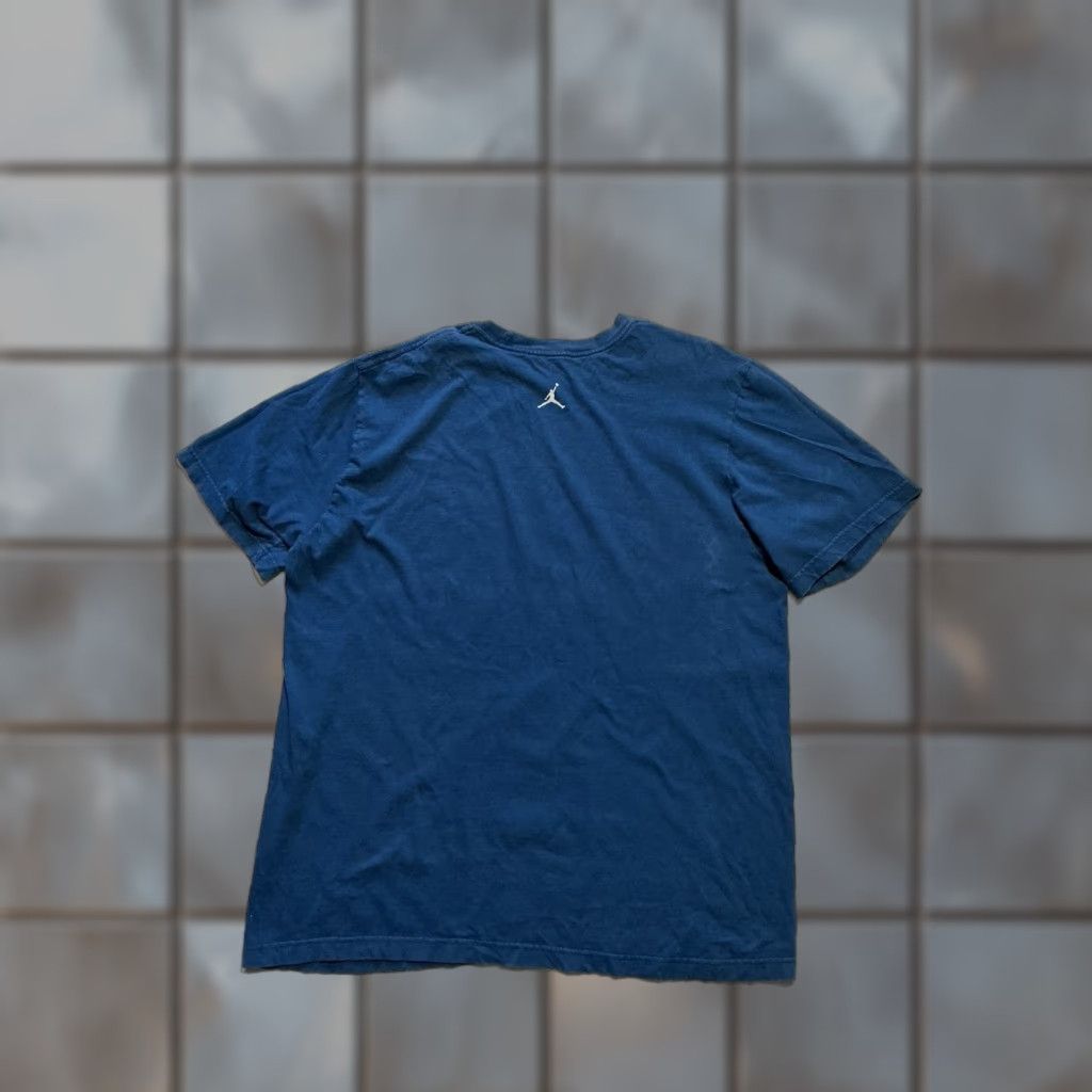 Jordan Brand VINTAGE Air Jordan Nike Jumpman Of Course It’s The Shoes Blue S/S Graphic T-Shirt XL Mens Size US XL / EU 56 / 4 - 1 Thumbnail