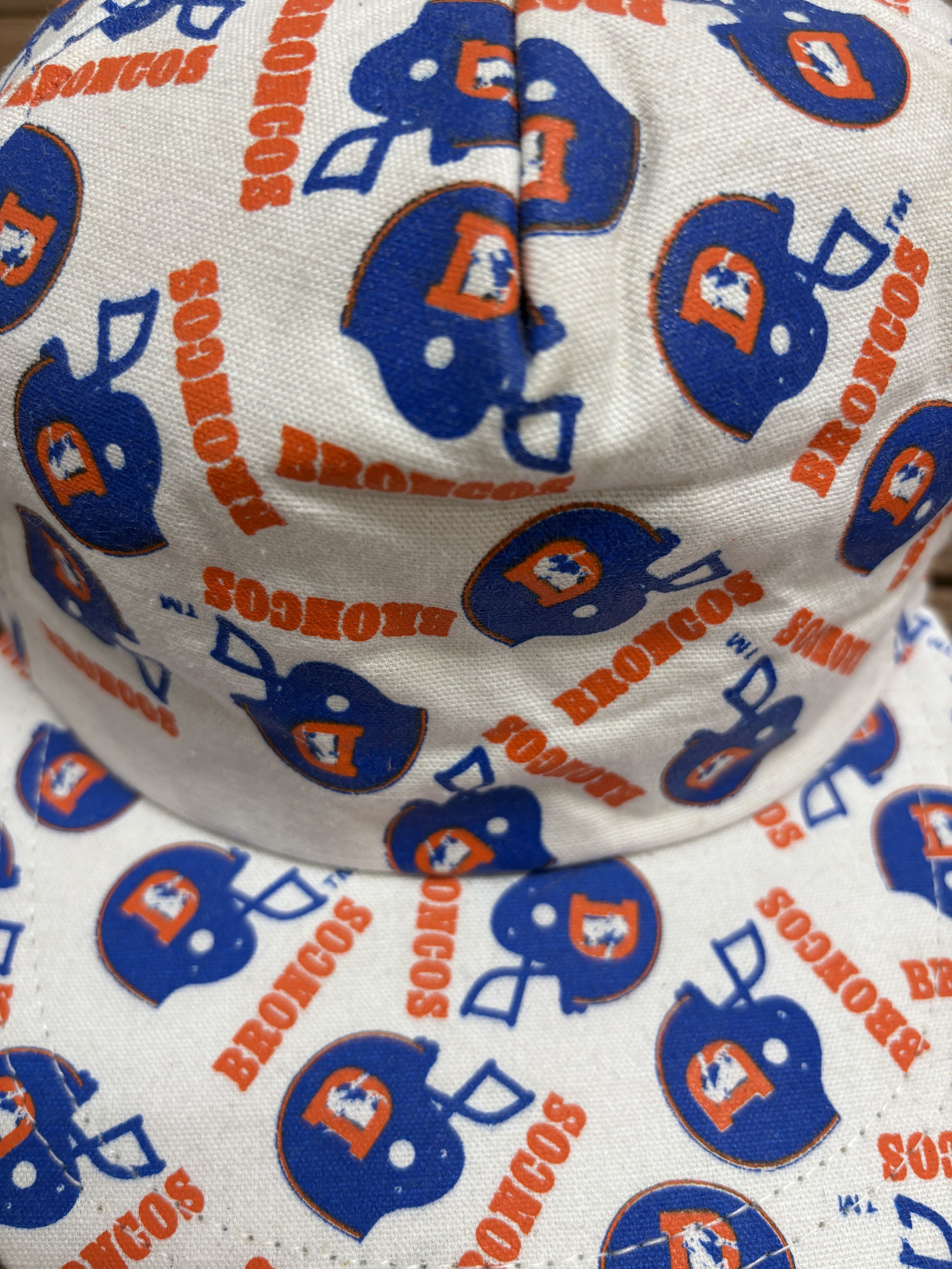 Vintage Denver Broncos Helmet AOP Vintage White Snap BackHat Size ONE SIZE - 3 Thumbnail