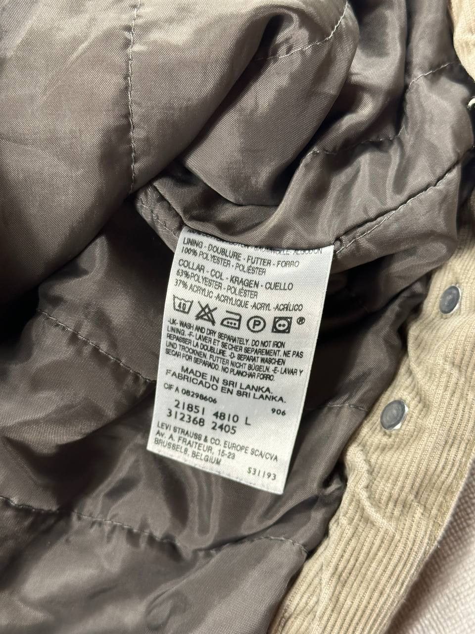 Levi's Vintage Levi's Corduroy Sherpa Trucker Jacket Size US L / EU 52-54 / 3 - 9 Thumbnail