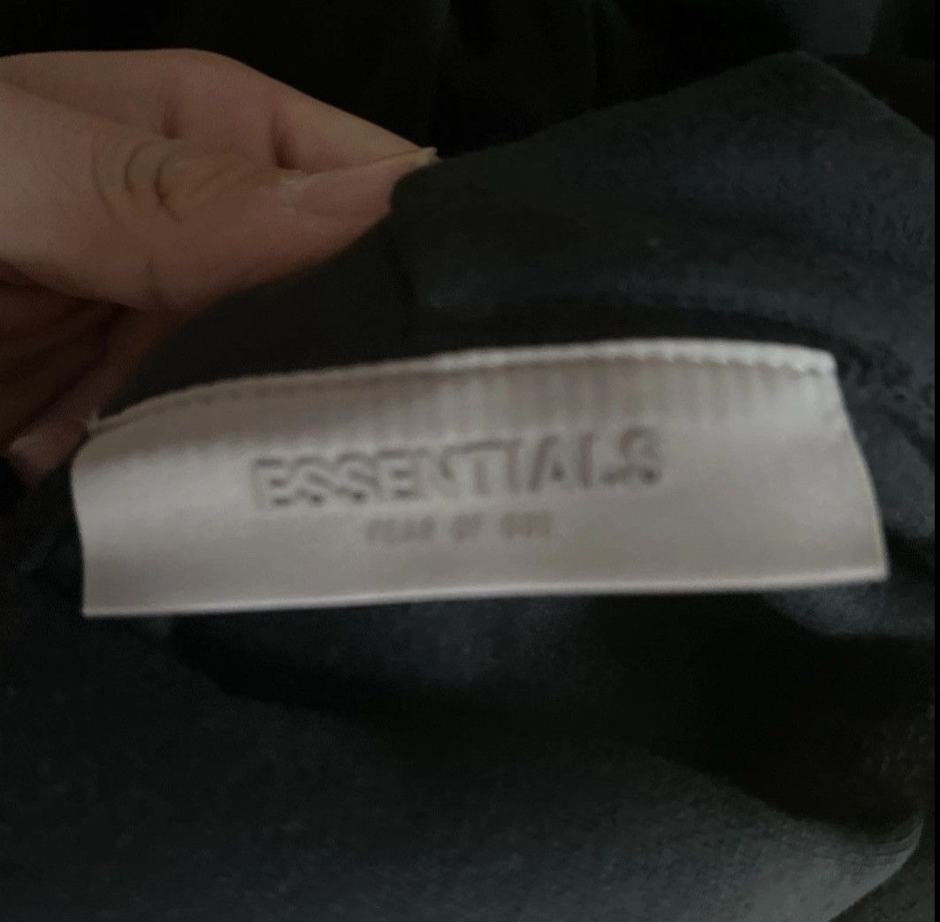 Essentials Black essential hoodie Size US M / EU 48-50 / 2 - 3 Thumbnail