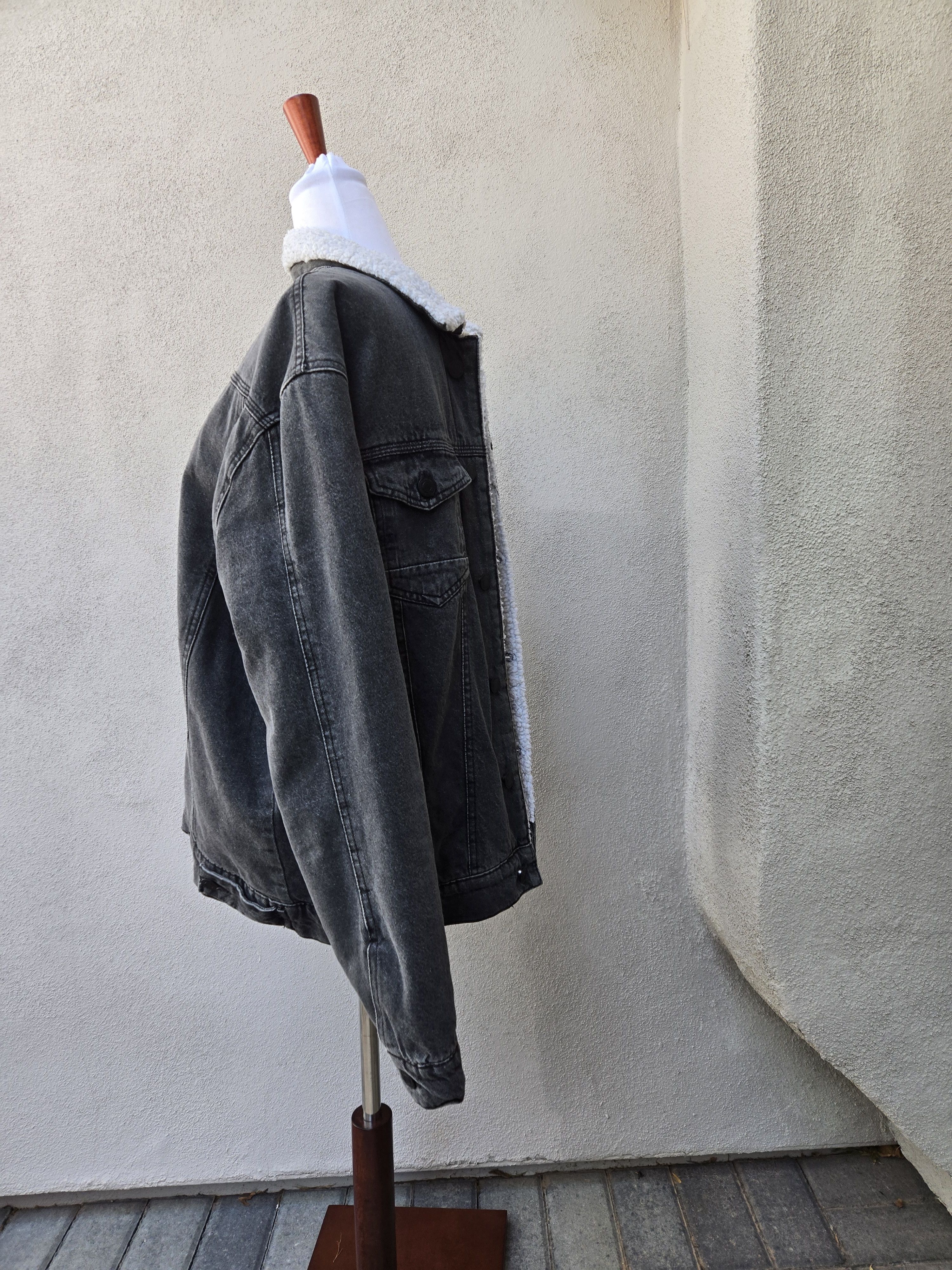 Other Sunrise Kingdom Faded Black Denim Sherpa Jean Jacket Size US M / EU 48-50 / 2 - 2 Thumbnail