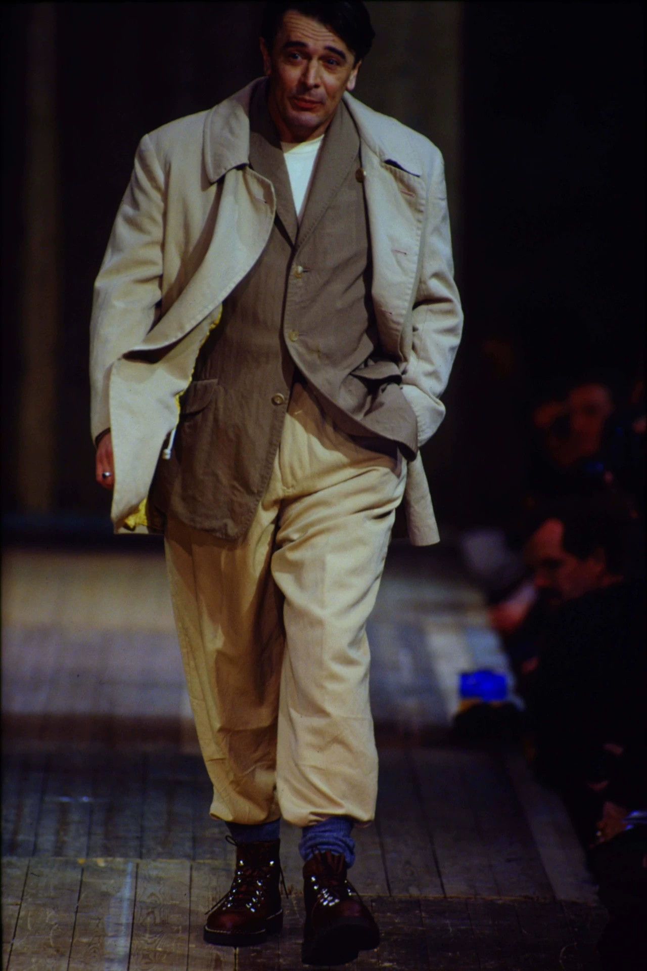 Yohji Yamamoto Yohji Yamamoto 92AW Wenders Runway Formal Blazer Size US S / EU 44-46 / 1 - 3 Thumbnail