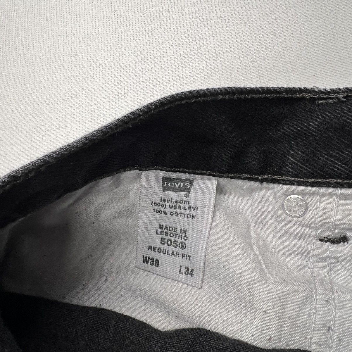Levi's × Vintage Levis Jeans Black 505 Regular Fit Straight Denim Faded Size US 38 / EU 54 - 7 Thumbnail