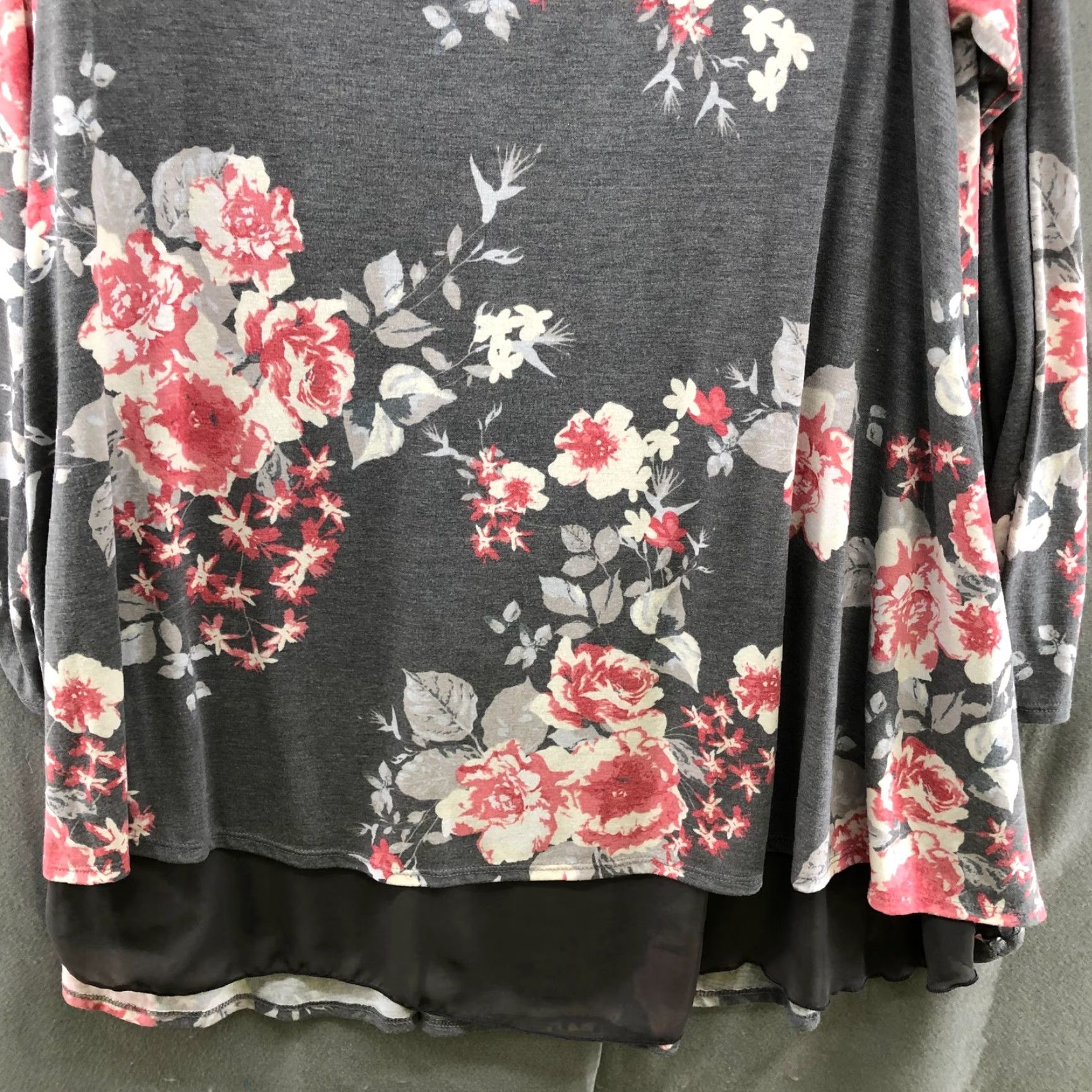 Vintage VINTAGE Egy California Jersey Knit Tunic Top/Dress Chiffon Hem Gray Floral Womens 2X Size XXL / US 16-18 / IT 52-54 - 4 Thumbnail