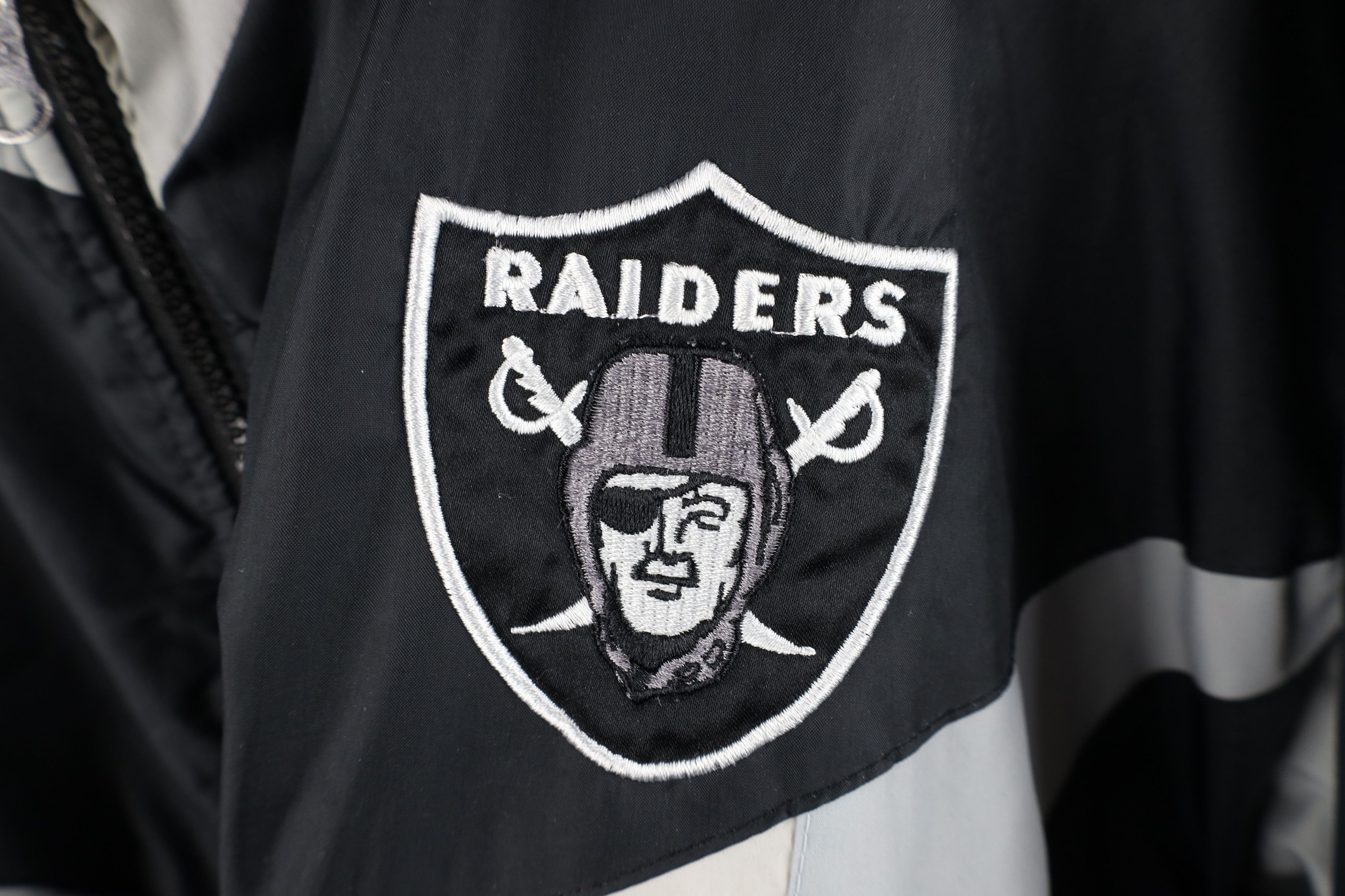 Vintage Vintage 90s LA Los Angeles Raiders Football Jacket Black NWA Size US XXL / EU 58 / 5 - 4 Thumbnail