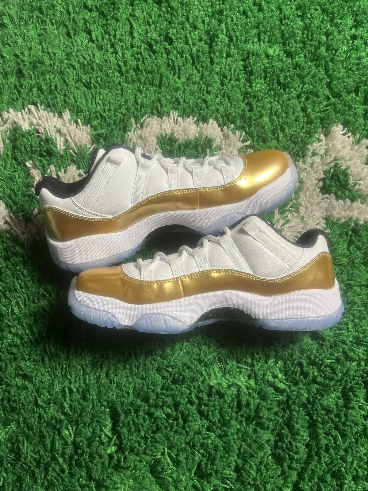 Jordan Brand Jordan 11 Low Closing Ceremony Size US 8.5 / EU 41-42 - 11 Thumbnail