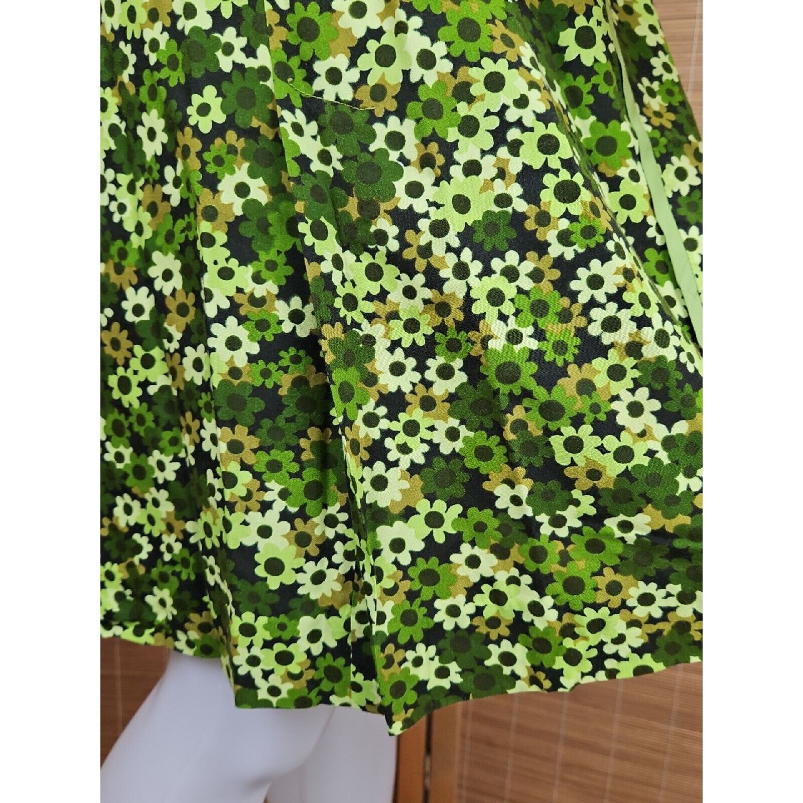 Vintage Vintage Dianes Honolulu Hawaiian Dress Sz S Green Flower Pow Size S / US 4 / IT 40 - 6 Thumbnail