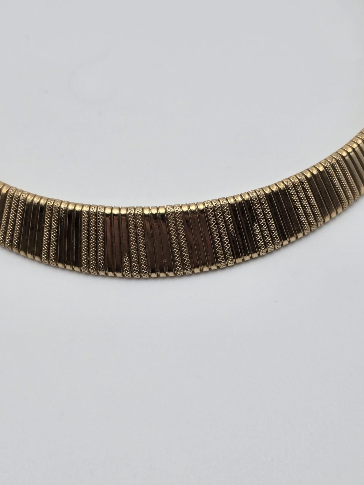 Other Vintage Signed Trifari Gold Tone Reversible Omega Necklace Size ONE SIZE - 2 Thumbnail