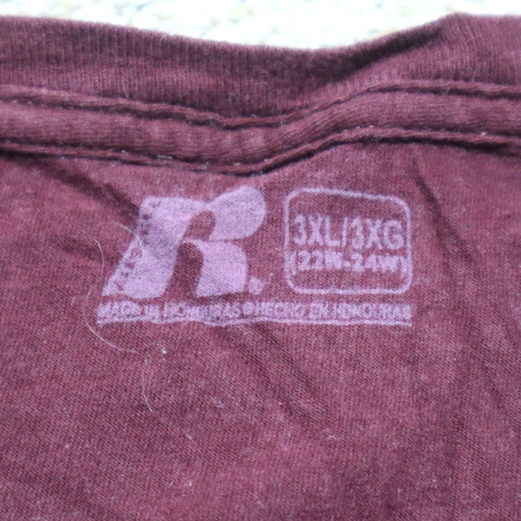 Russell Athletic Hokies Virginia VA Red Burgundy Short Sleeve Tee T-Shirt Women's 3XL Red Shirt Graphic Tee 100% Cotton Mens Womens Size XXL / US 16-18 / IT 52-54 - 3 Thumbnail