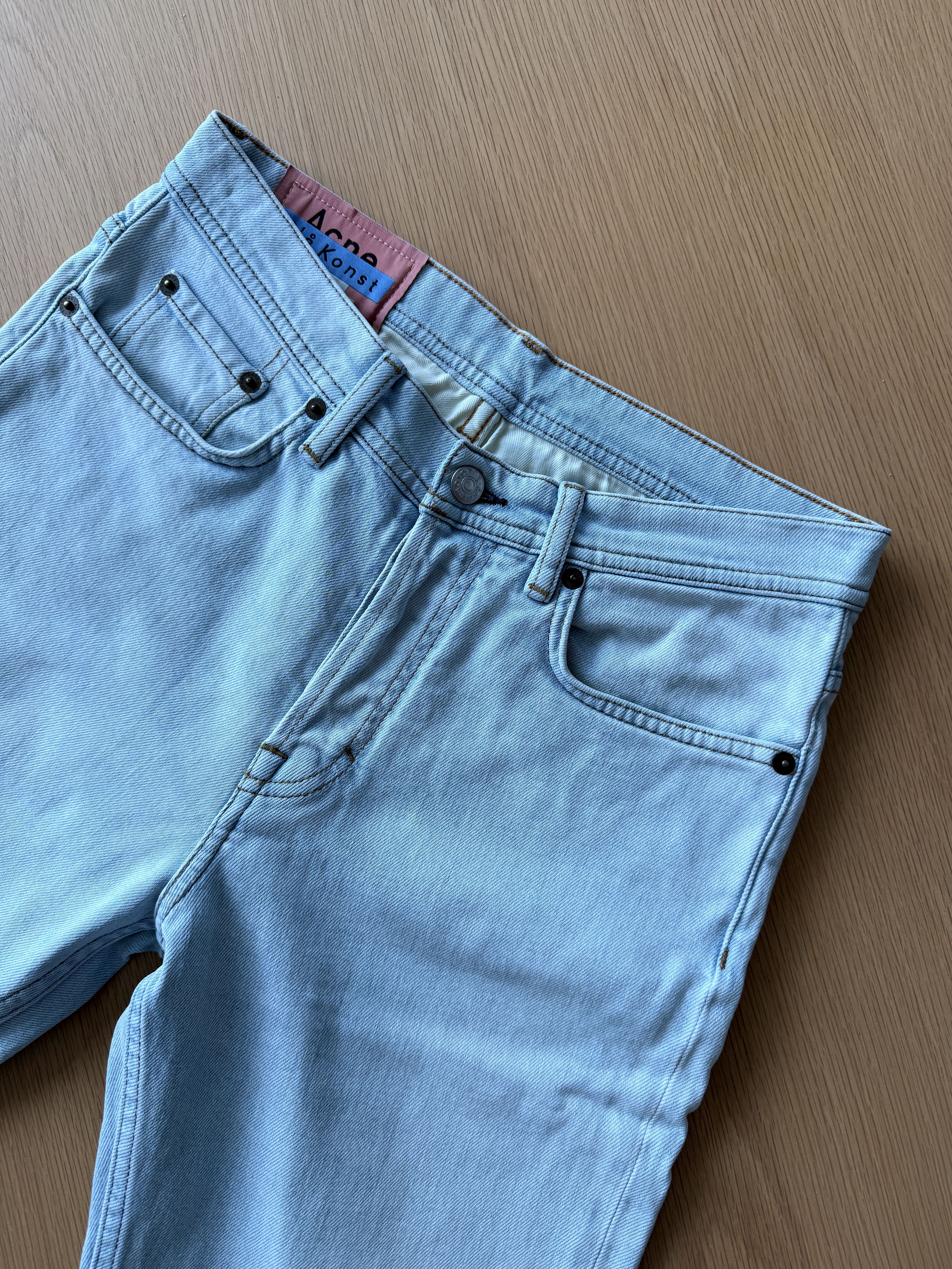 Acne Studios Acne Studios River Jeans in Light Blue (28x30) Size US 28 / EU 44 - 1 Thumbnail