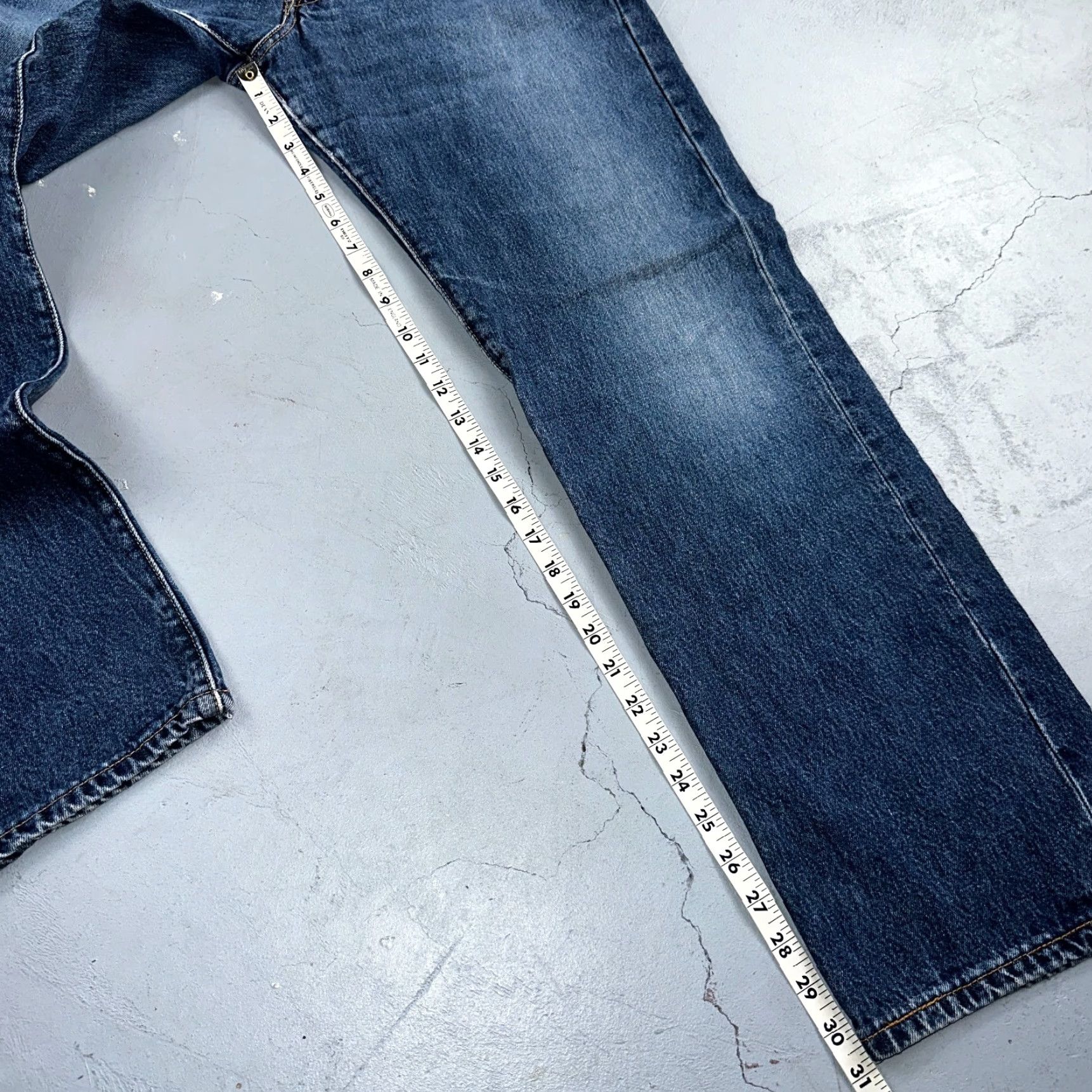 Levi's VINTAGE Levi's 501 Jeans 90s Straight Leg Blue 33x32 Mens Regular Denim Cotton Mid Rise 501 Series 90s Theme: 90s Mens Size US 33 - 5 Thumbnail