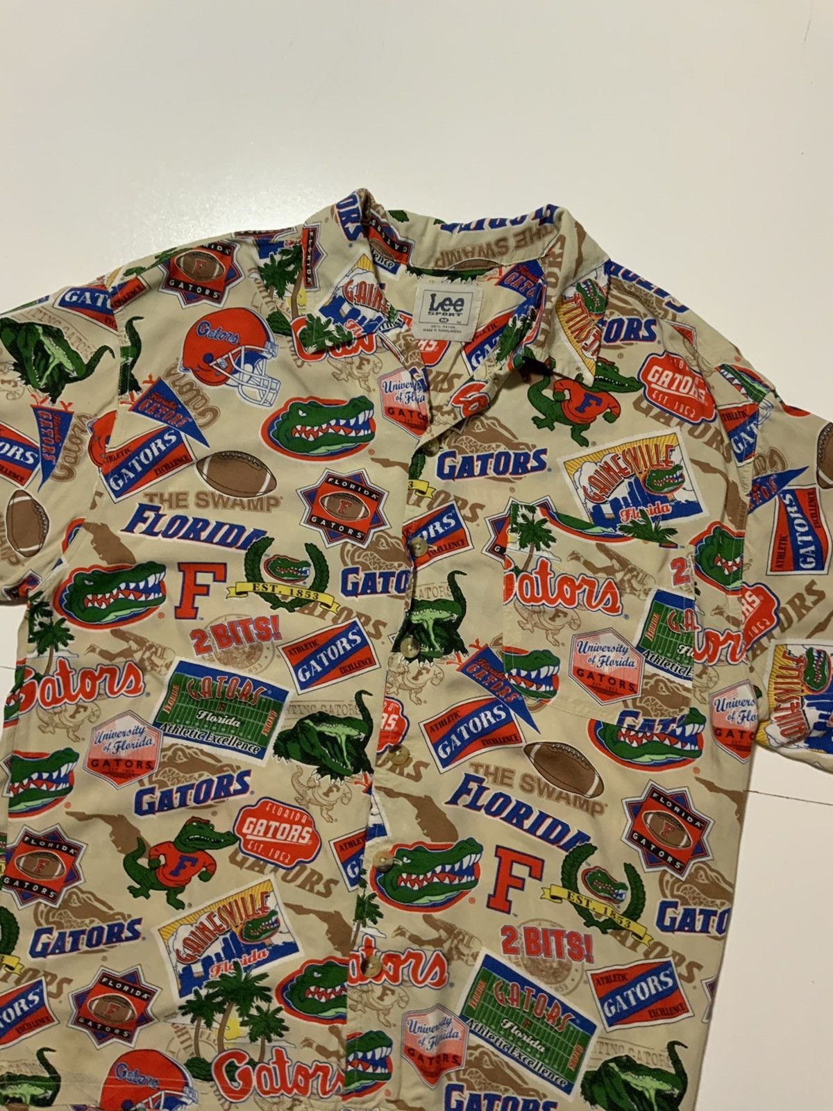 Vintage Vintage 90s Florida Gators Football Hawaiian Button Shirt Size US M / EU 48-50 / 2 - 3 Thumbnail