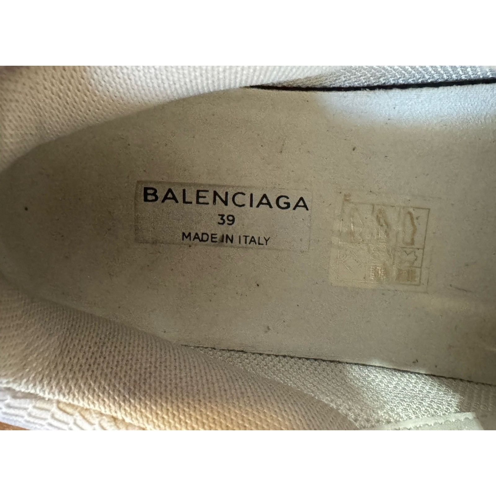 Balenciaga BALENCIAGA Triple S Chunky Platform Sneakers White Sz 39 8.5 Size US 8.5 / IT 38.5 - 12 Thumbnail