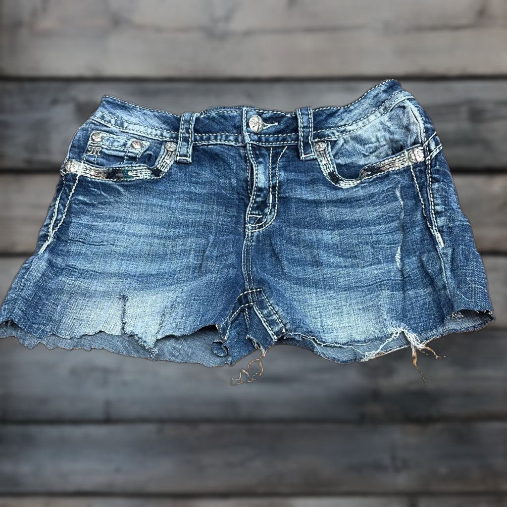 Miss Me Miss Me Shorts Women 26 Blue Denim Jean Jorts Medium Wash Cuff Off Bling Sequin Shorts Casual 5-Pocket Design Western 26 Women Mens Girls Size 26" / US 2 / IT 38 - 1 Thumbnail
