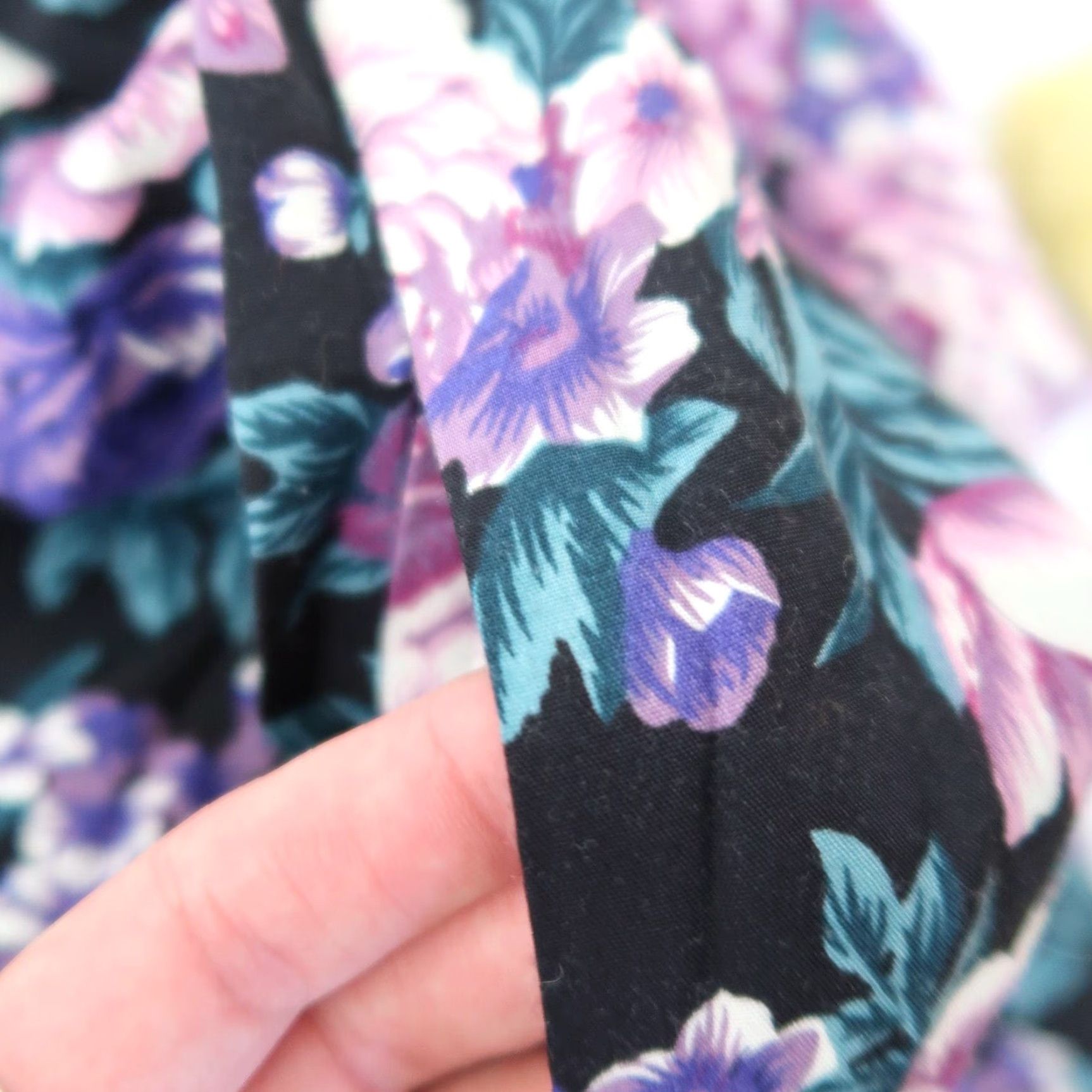 Vintage VINTAGE 80s black purple green floral maxi dress crochet collar Shirt Dress M Adults Women's 1980s casual arts & crafts pockets Size M / US 6-8 / IT 42-44 - 5 Thumbnail