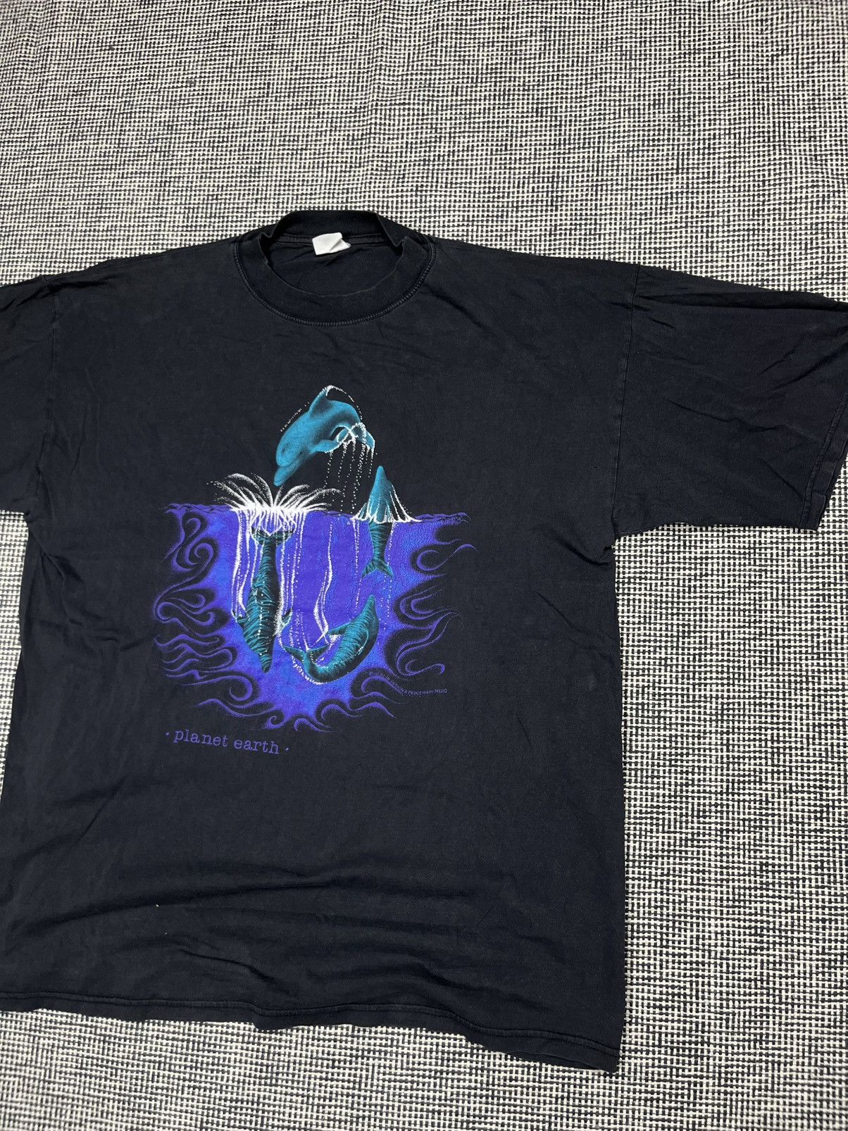 Vintage fader 90s oversized planet earth dolphin purple vaporwave t Size US XL / EU 56 / 4 - 2 Thumbnail