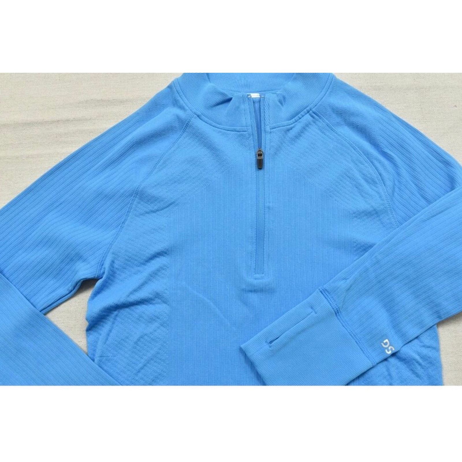 Other Women’s DSG momentu Quarter zip Size Medium Size US M / EU 48-50 / 2 - 2 Thumbnail