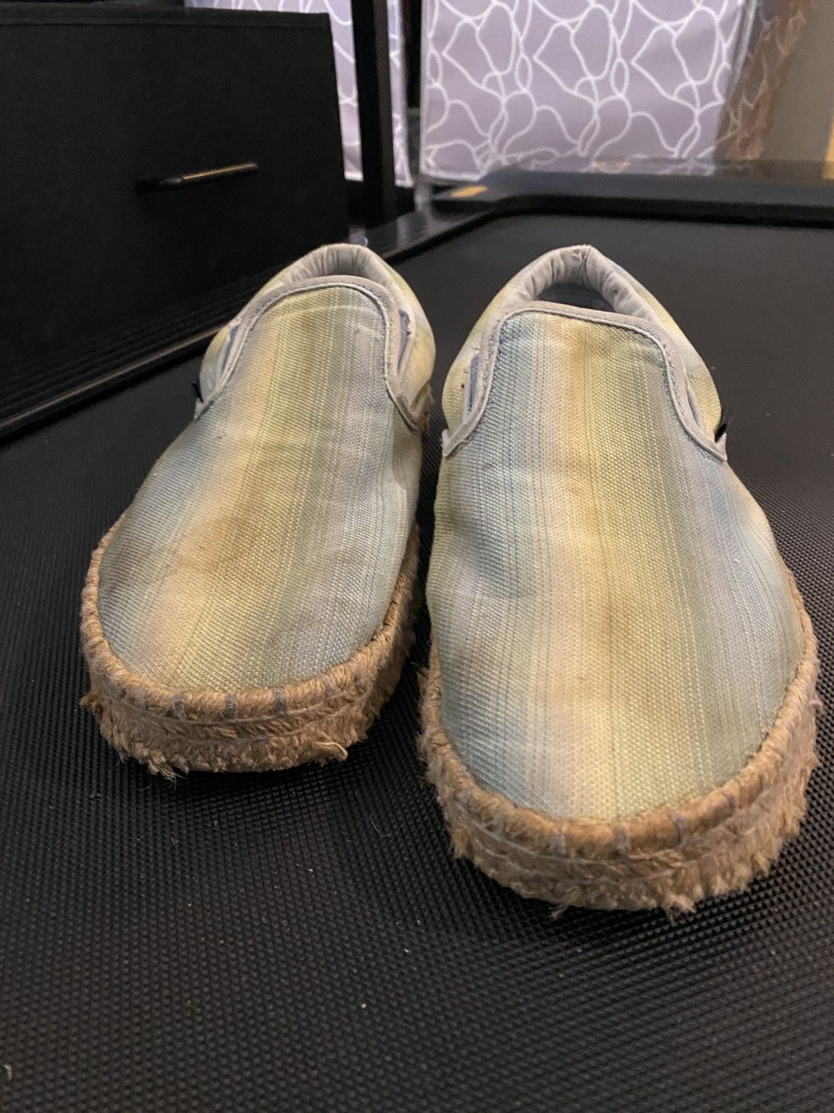 Vans Vans Slip on Bamboo Lining Size9 Size US 9 / EU 42 - 2 Thumbnail