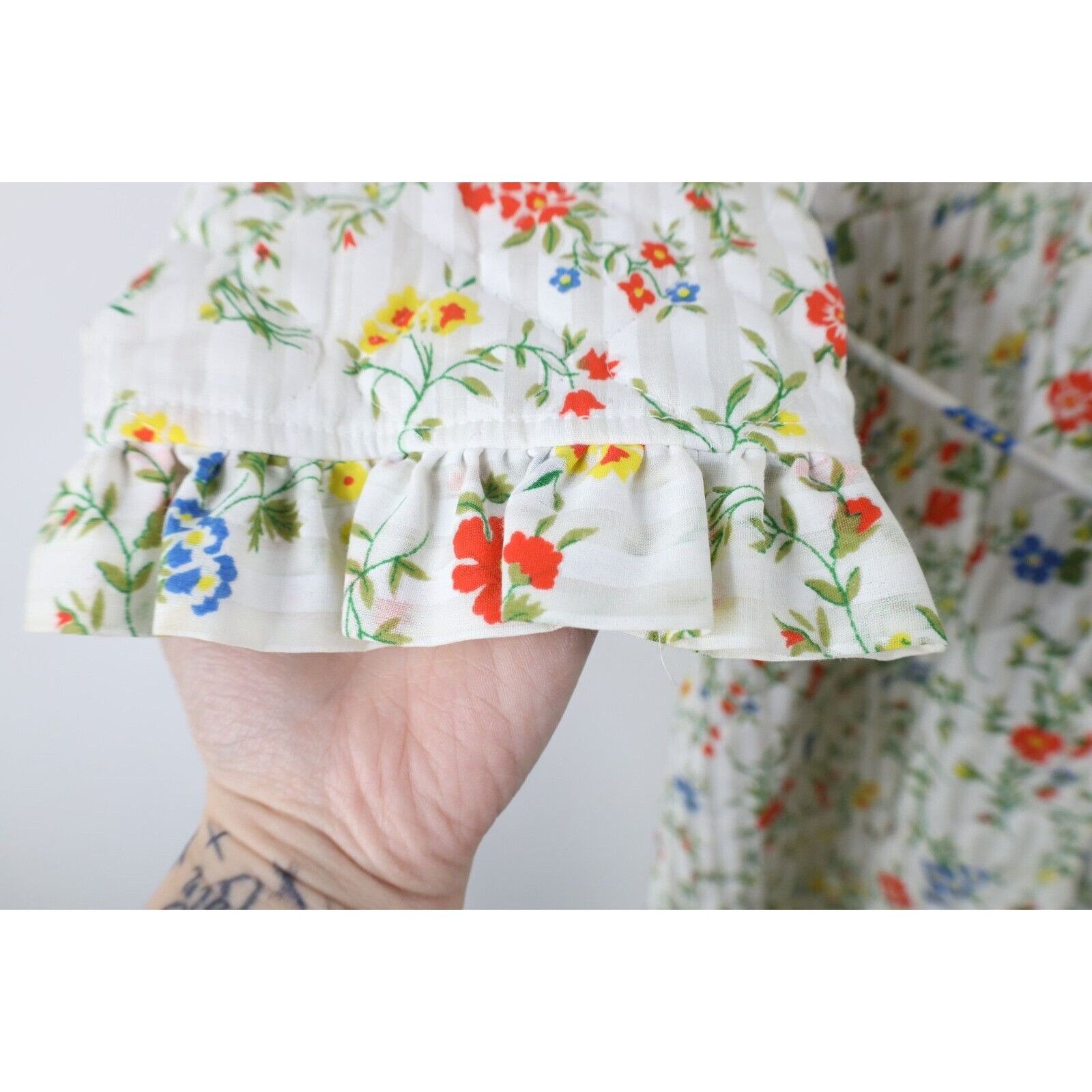 Vintage Vintage 90s Country Primitive Prairie Quilted Flower Robe Size ONE SIZE - 8 Thumbnail