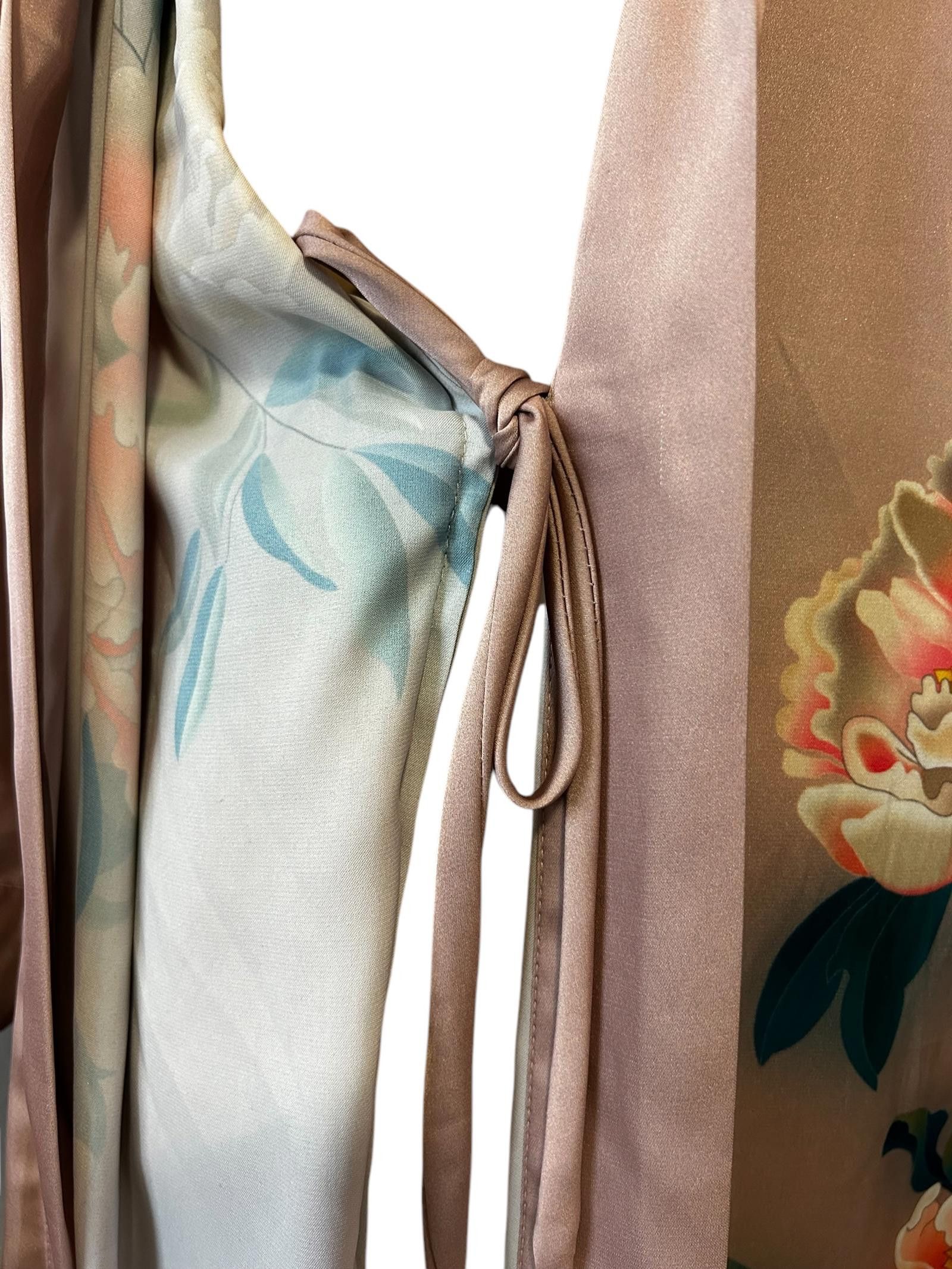 Designer Elegant Floral Satin Kimono Robe Size ONE SIZE - 4 Thumbnail