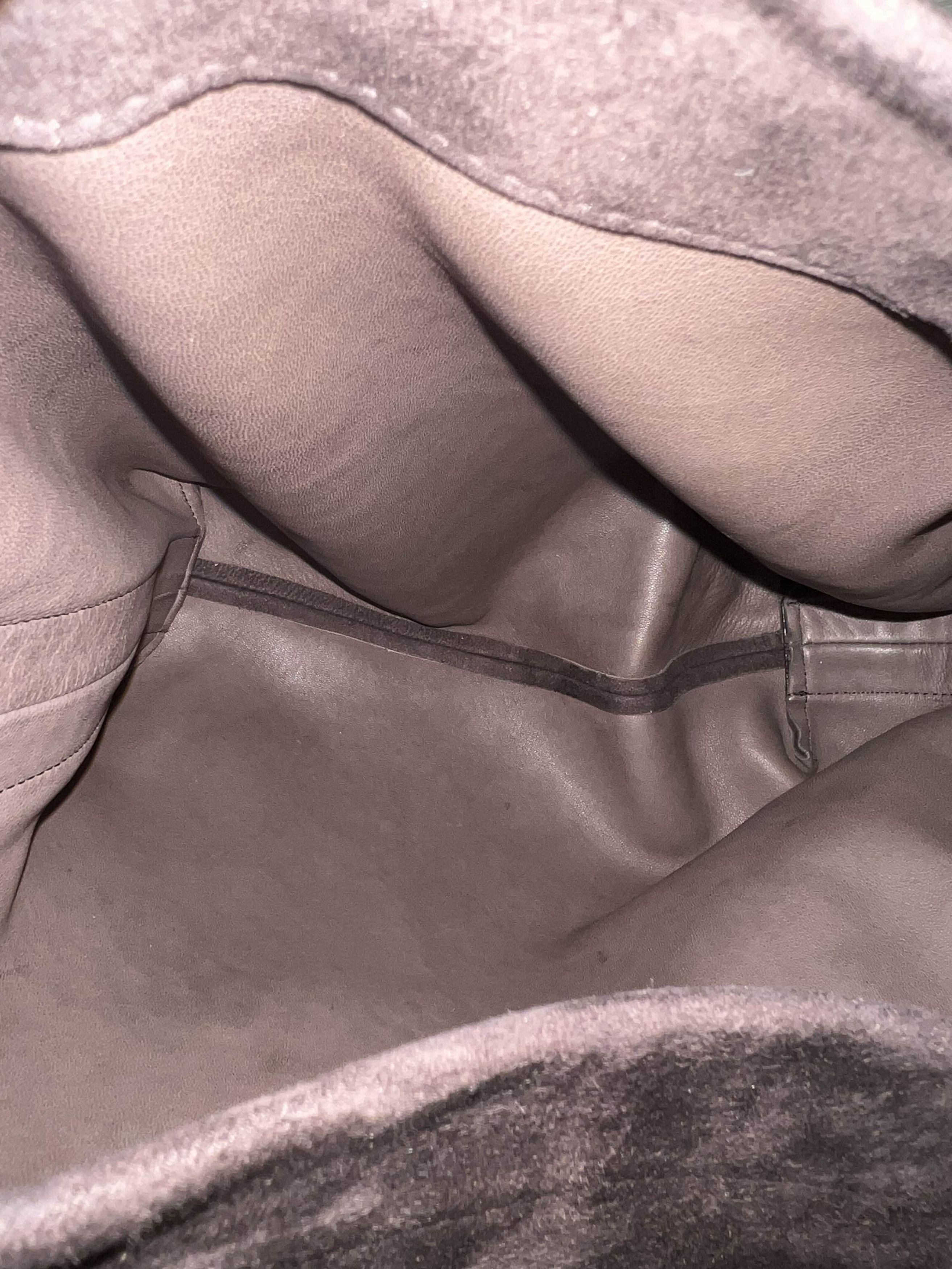 【vujade】　THEO SUEDE LEATHER AFFIX BAG THEO SUEDE LEATHER AFFIX BAG | Why are you here?