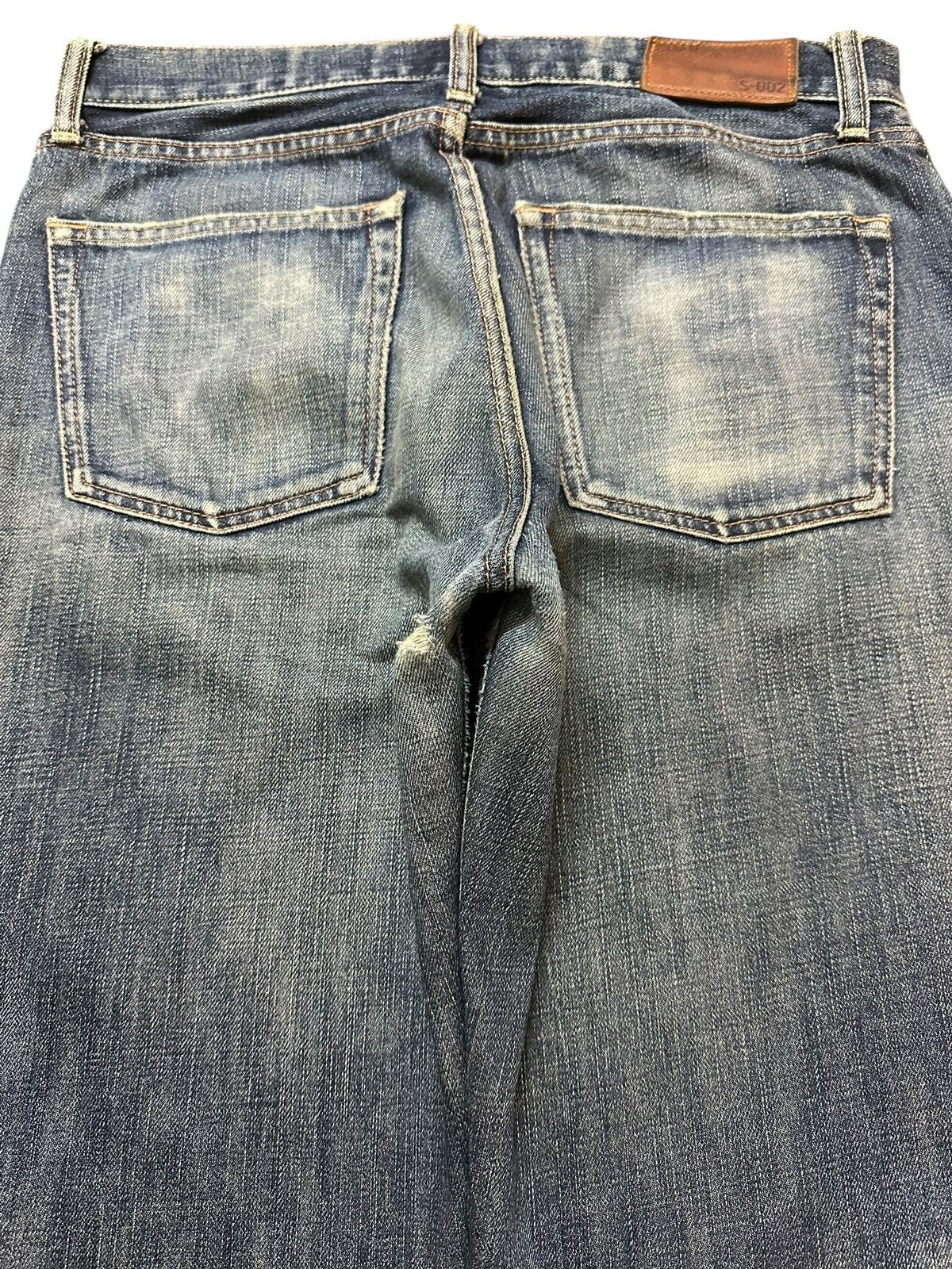 Uniqlo Vintage Japanese Uniqlo Blue Faded Wash Distress Loose Jeans Size US 31 - 5 Thumbnail