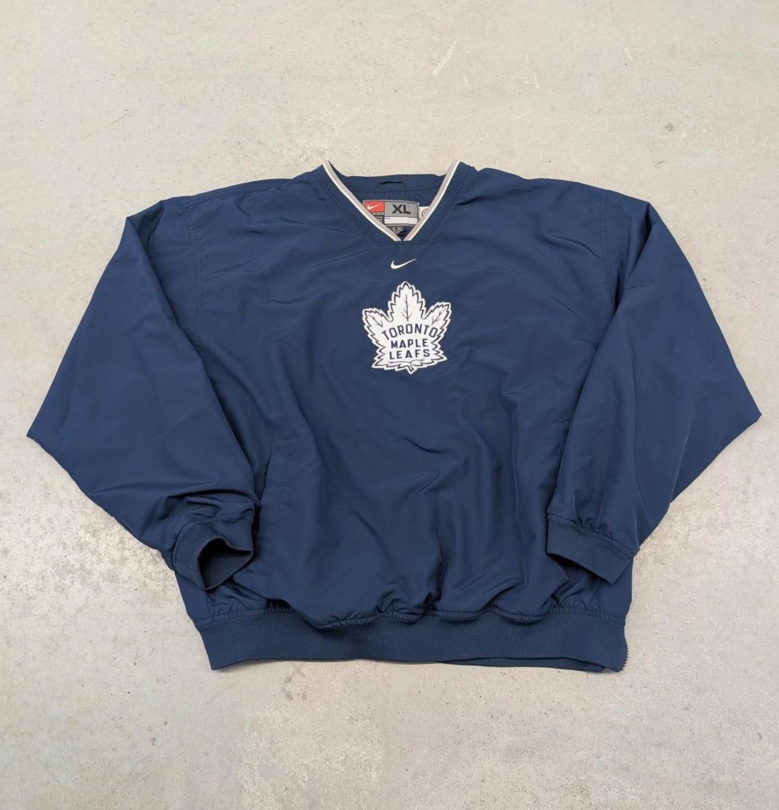 Nike Toronto Maple Leafs Center Swoosh Nike Windbreaker Jacket Size US XL / EU 56 / 4 - 1 Thumbnail