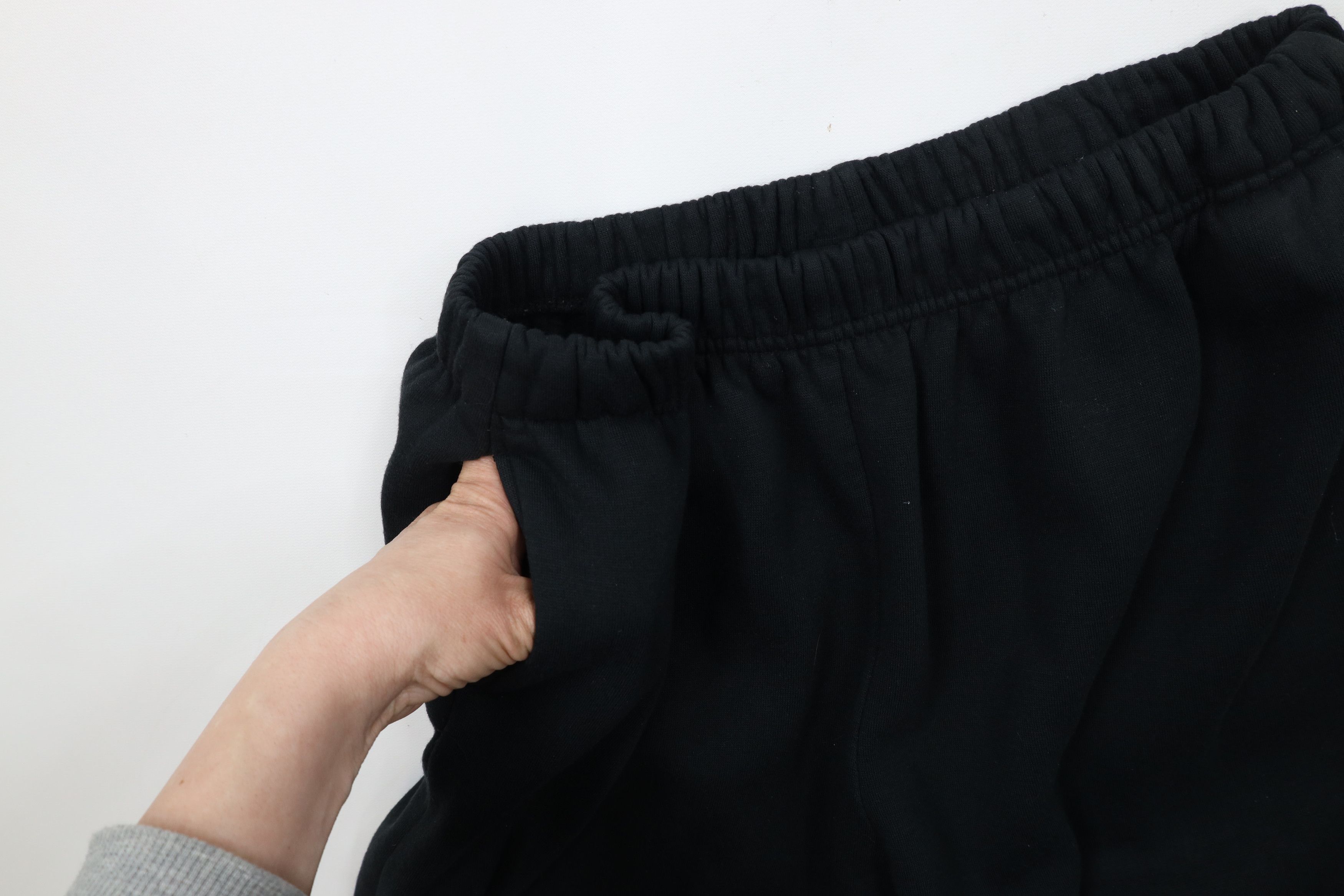 Vintage Vintage 90s Streetwear Tapered Leg Sweatpants Pants Black Size 22" - 7 Thumbnail