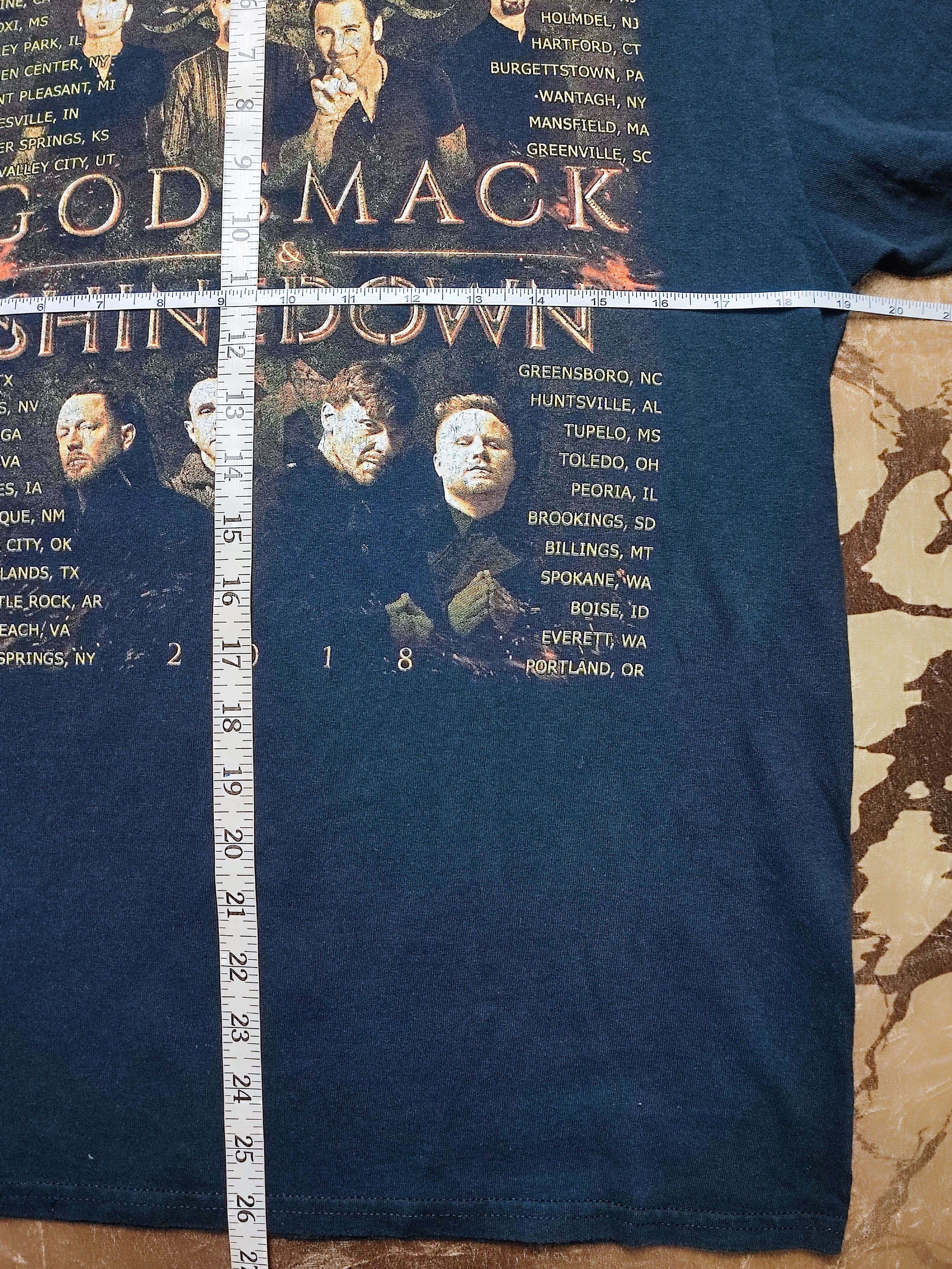 Band Tees × Rap Tees × Vintage Shinedown Godsmack Band Tshirt Size US M / EU 48-50 / 2 - 15 Thumbnail