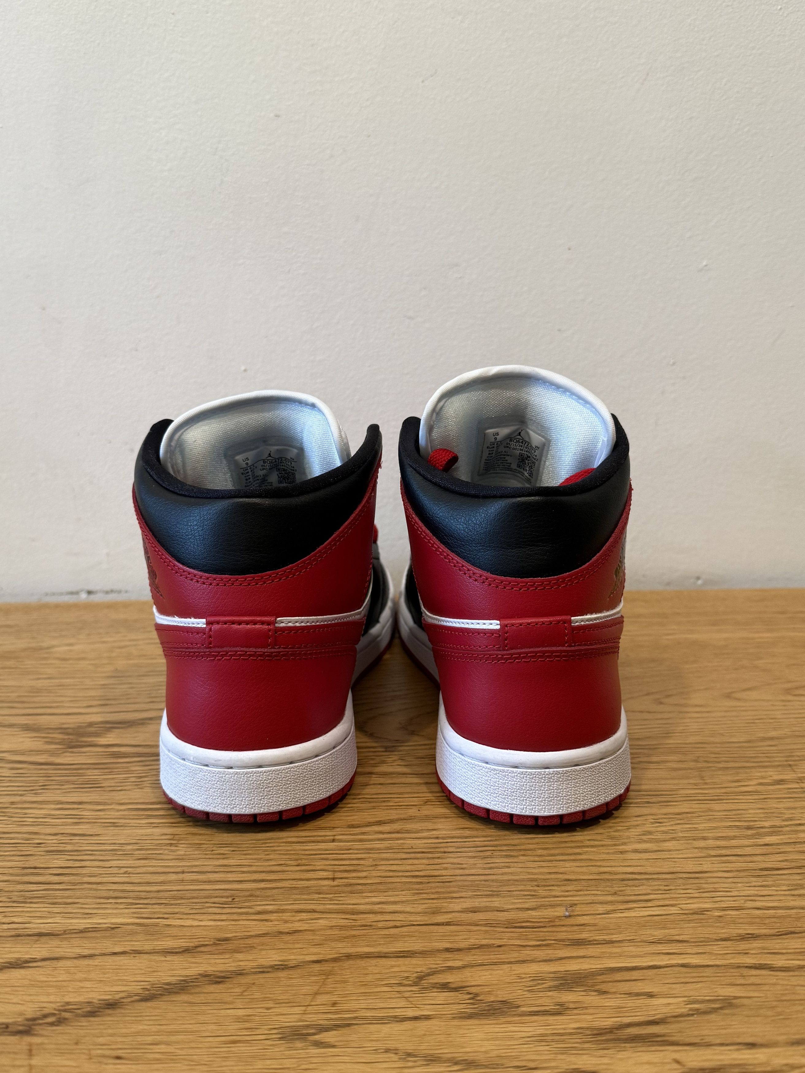 Jordan Brand Air Jordan 1 Mid Size US 9 / IT 39 - 6 Thumbnail