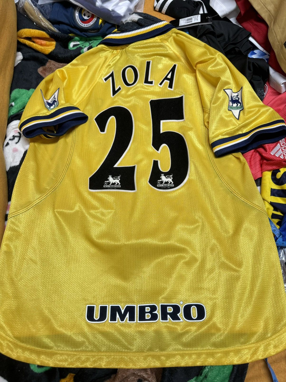 Umbro × Vintage Chelsea 99/00 away shirt #25 Zola Size US M / EU 48-50 / 2 - 2 Thumbnail