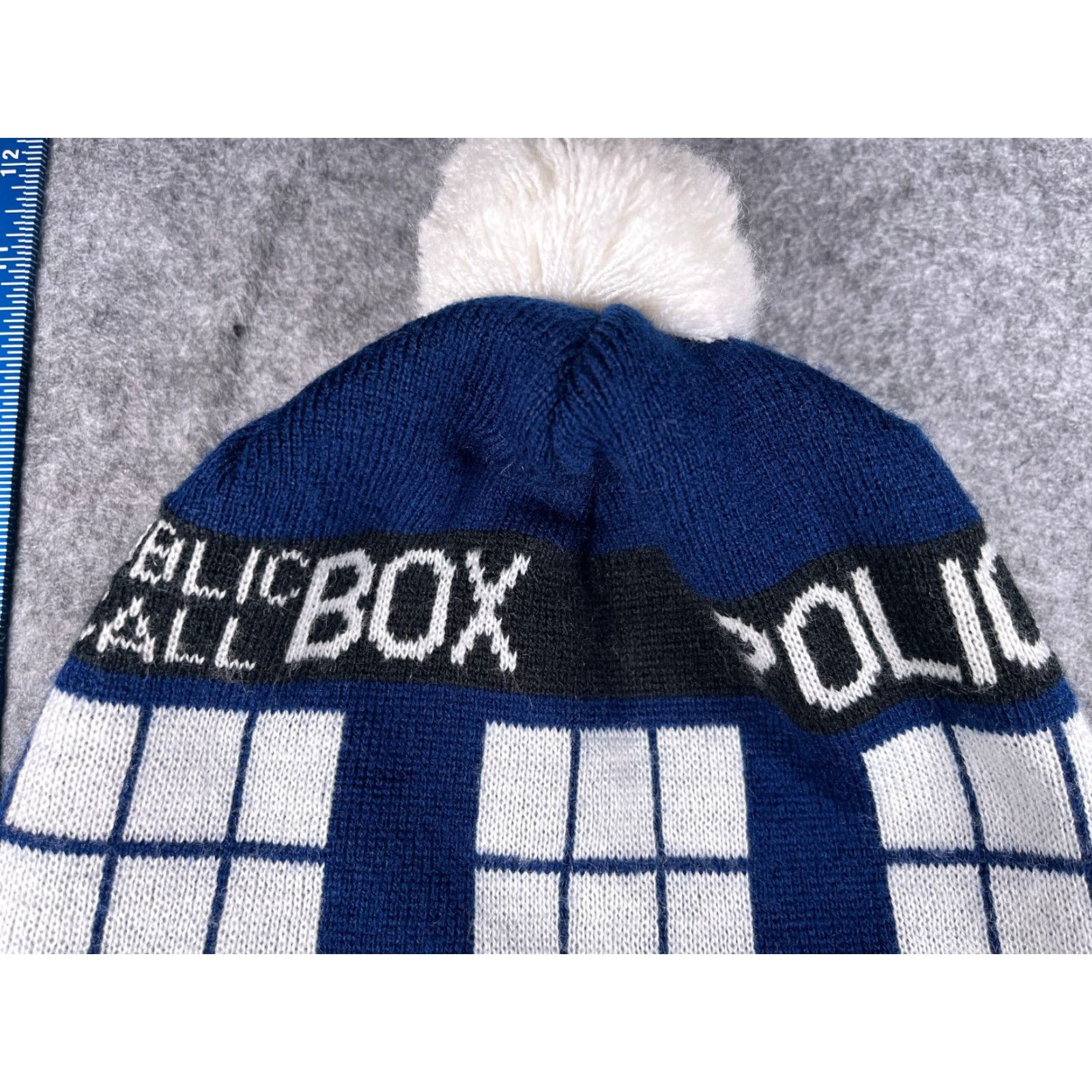 Vintage Dr Who Beanie Toque Adult One Size Blue Police Box Acrylic Ear Flap Tassel Pom Size ONE SIZE - 4 Thumbnail