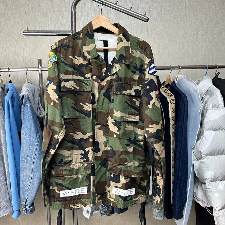 Japanese Brand OFF-WHITE Camouflage Men's Jacket Size US S / EU 44-46 / 1 - 1 Thumbnail