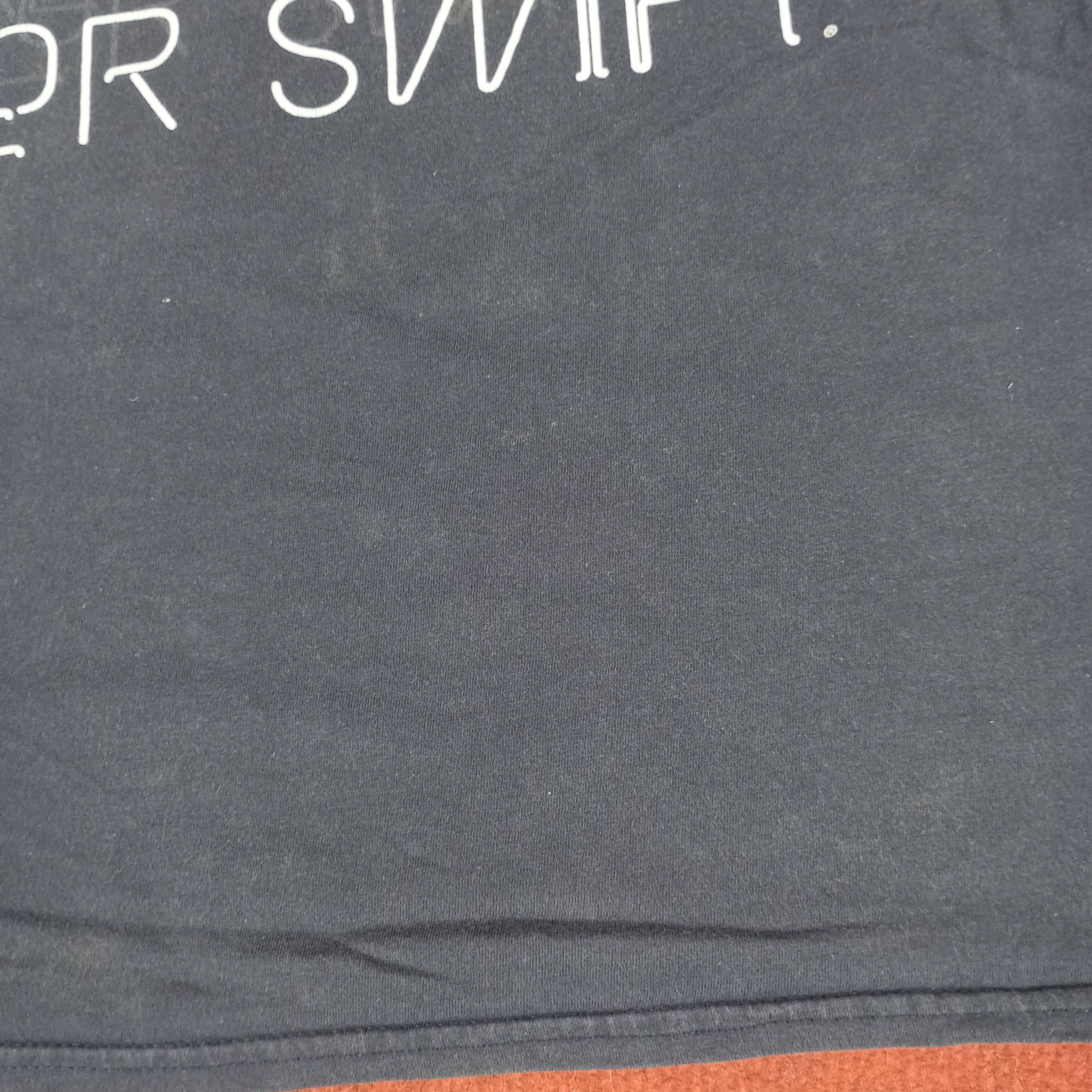 Band Tees × Vintage Taylor Swift World Tour Tshirt Size US M / EU 48-50 / 2 - 9 Thumbnail