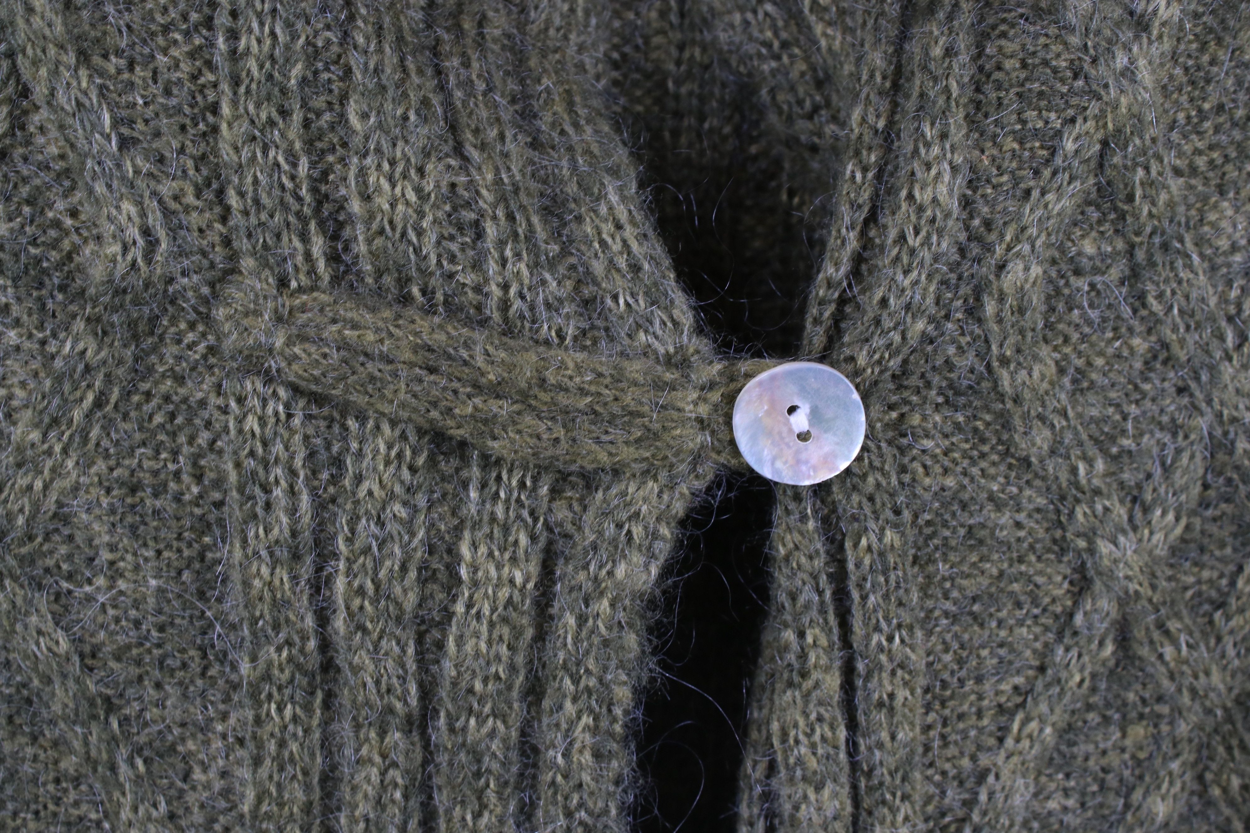 Vintage Vintage 90s Streetwear Wool Cable Knit Cardigan Sweater Size M / US 6-8 / IT 42-44 - 4 Thumbnail