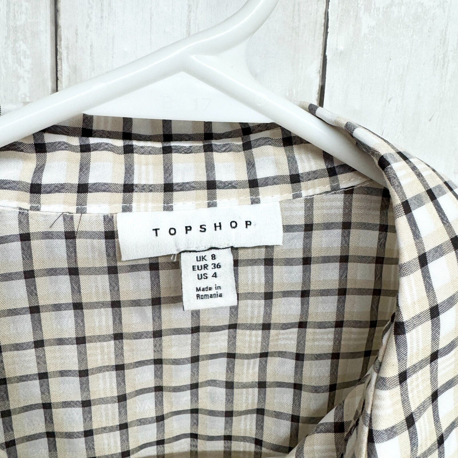 Topshop Topshop Top Size 4 Button Down Short Sleeve Pocket Plaid Size S / US 4 / IT 40 - 2 Thumbnail