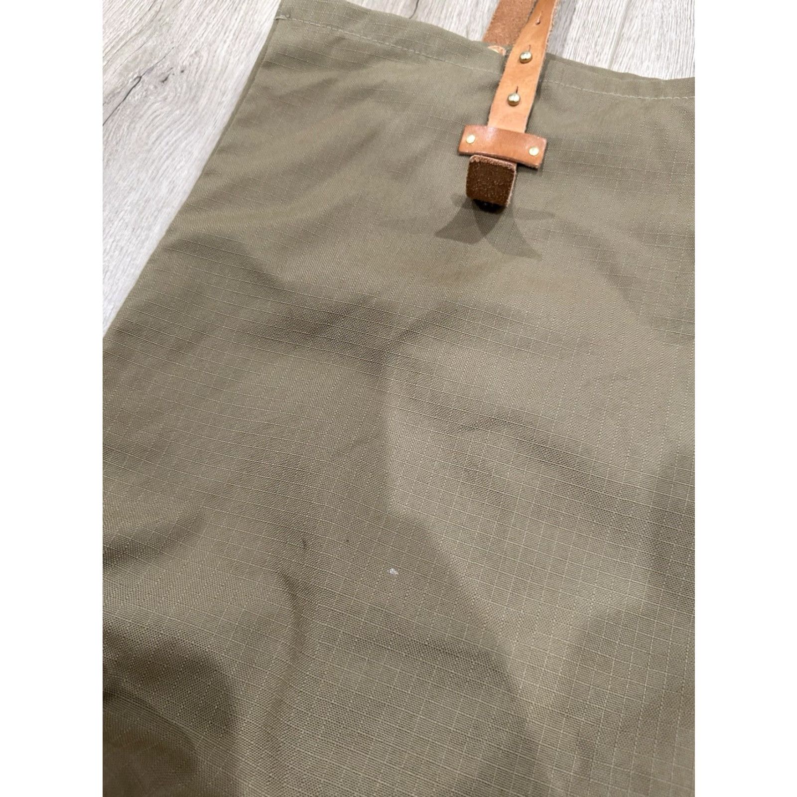 Vintage 8.6.4 Tote Bag Shoulder Bag Women Nylon Lightweight Green Contemporary Pouch Modern Minimalist Bag Size ONE SIZE - 4 Thumbnail