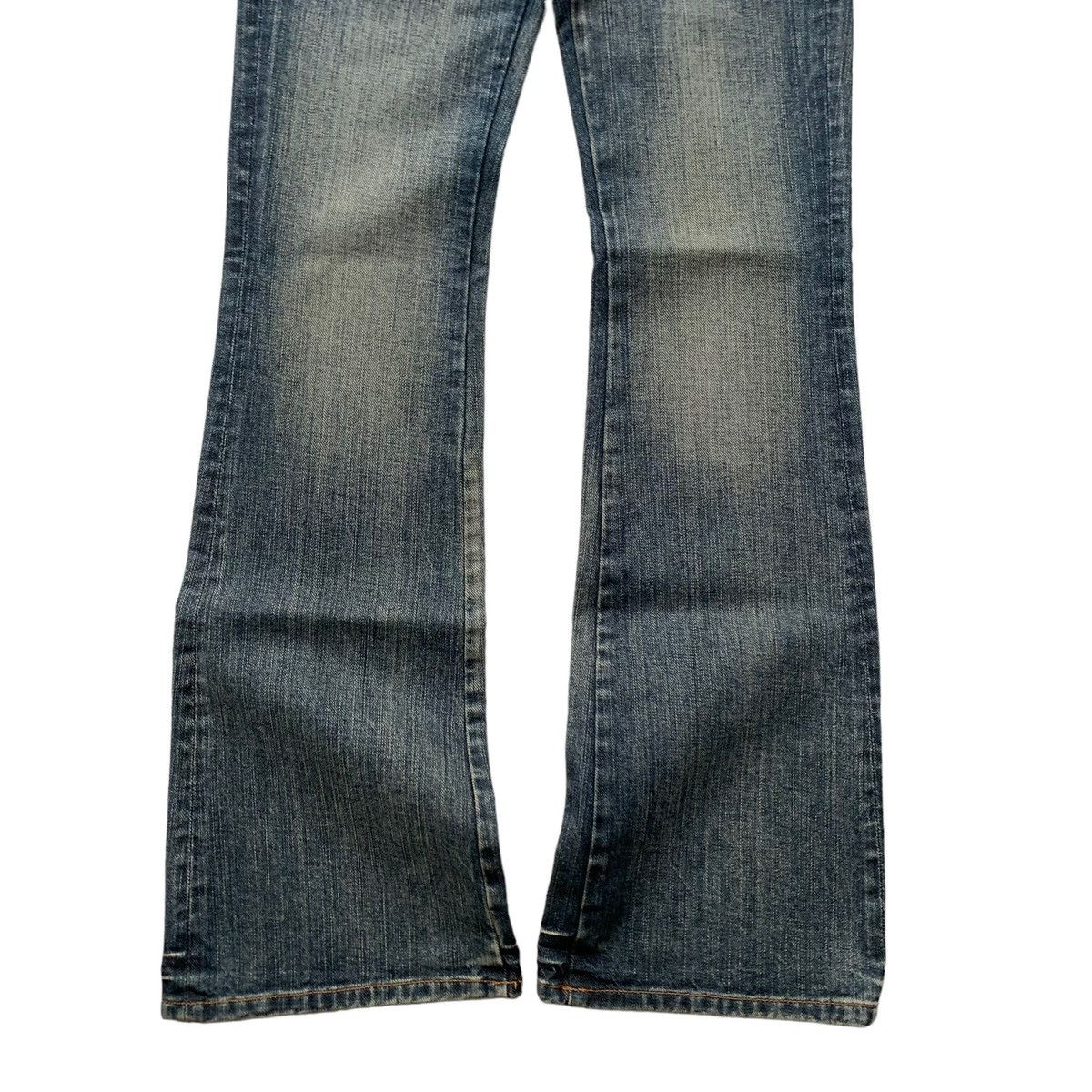 Japanese Brand × Vintage 2000s Back Number Blue Wash Distressed Fatigue Flared Jeans Size US 28 / EU 44 - 4 Thumbnail