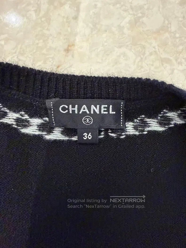 Chanel Chanel 20A pearl necklace knitted vest Size XS / US 0-2 / IT 36-38 - 3 Thumbnail