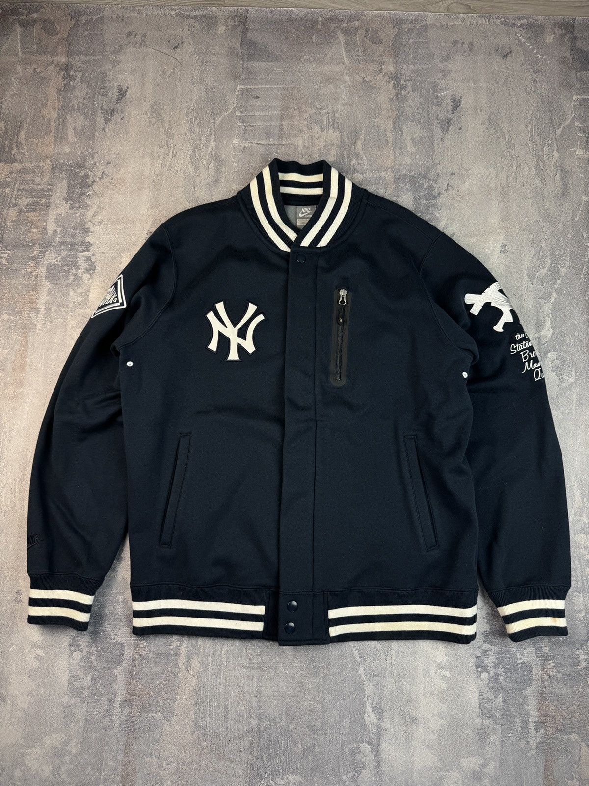 Nike Vintage Nike New York Yankees Bomber L Size US L / EU 52-54 / 3 - 1 Thumbnail