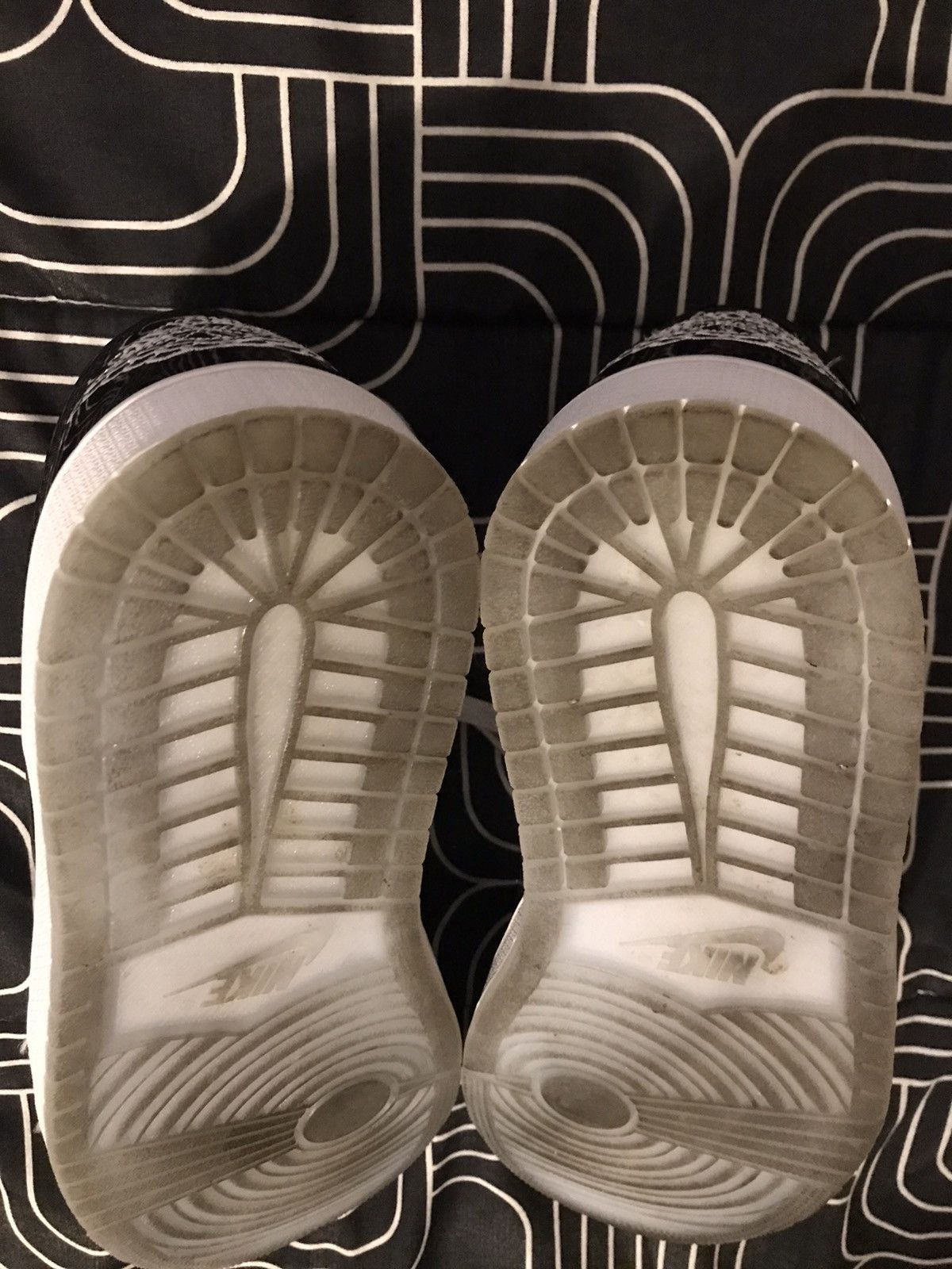 Jordan Brand × Nike Jordan 1 Low SE Concord Used Size 9.5 Size US 9.5 / EU 42-43 - 9 Thumbnail