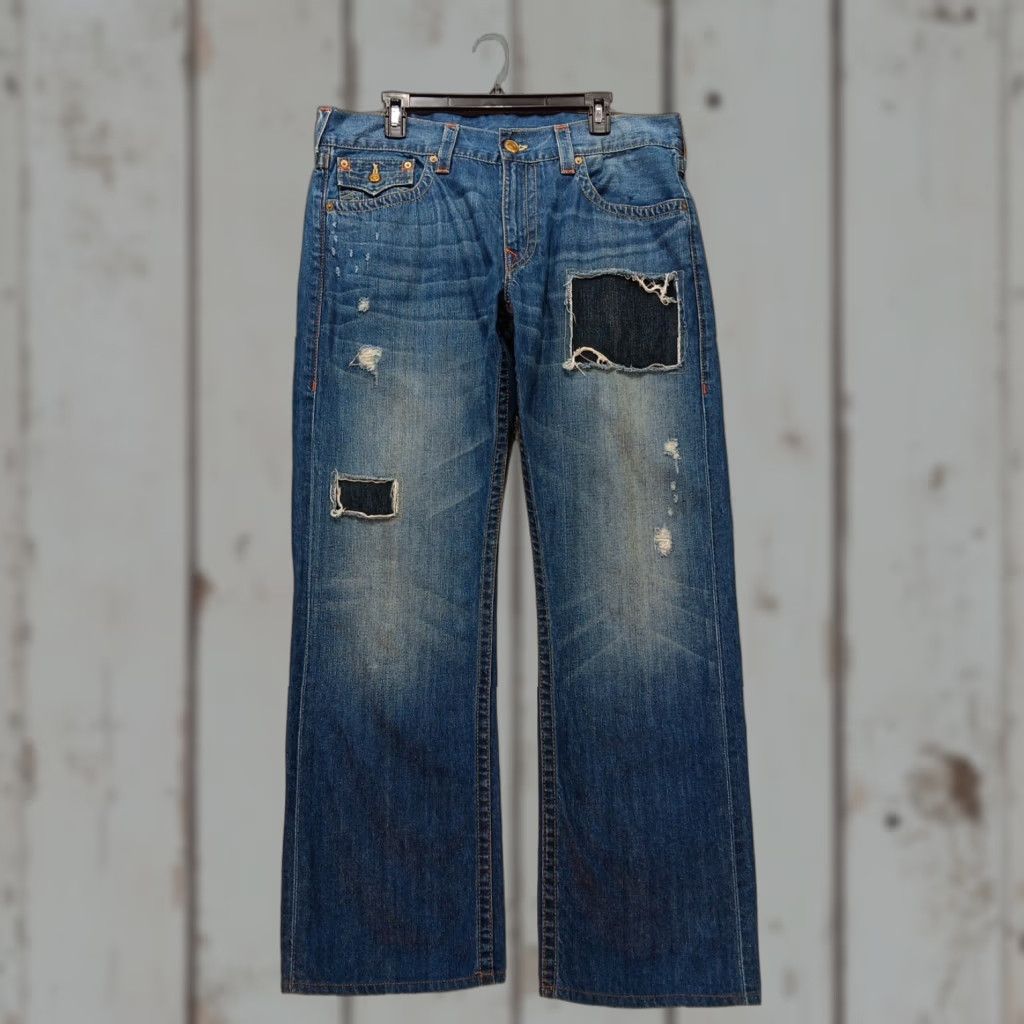 True Religion True Religion Jeans Men's 36x32 Straight 5-Pocket Distressed Medium Blue Wash Regular Size 36 Mens Jeans Size US 36 / EU 52 - 1 Thumbnail