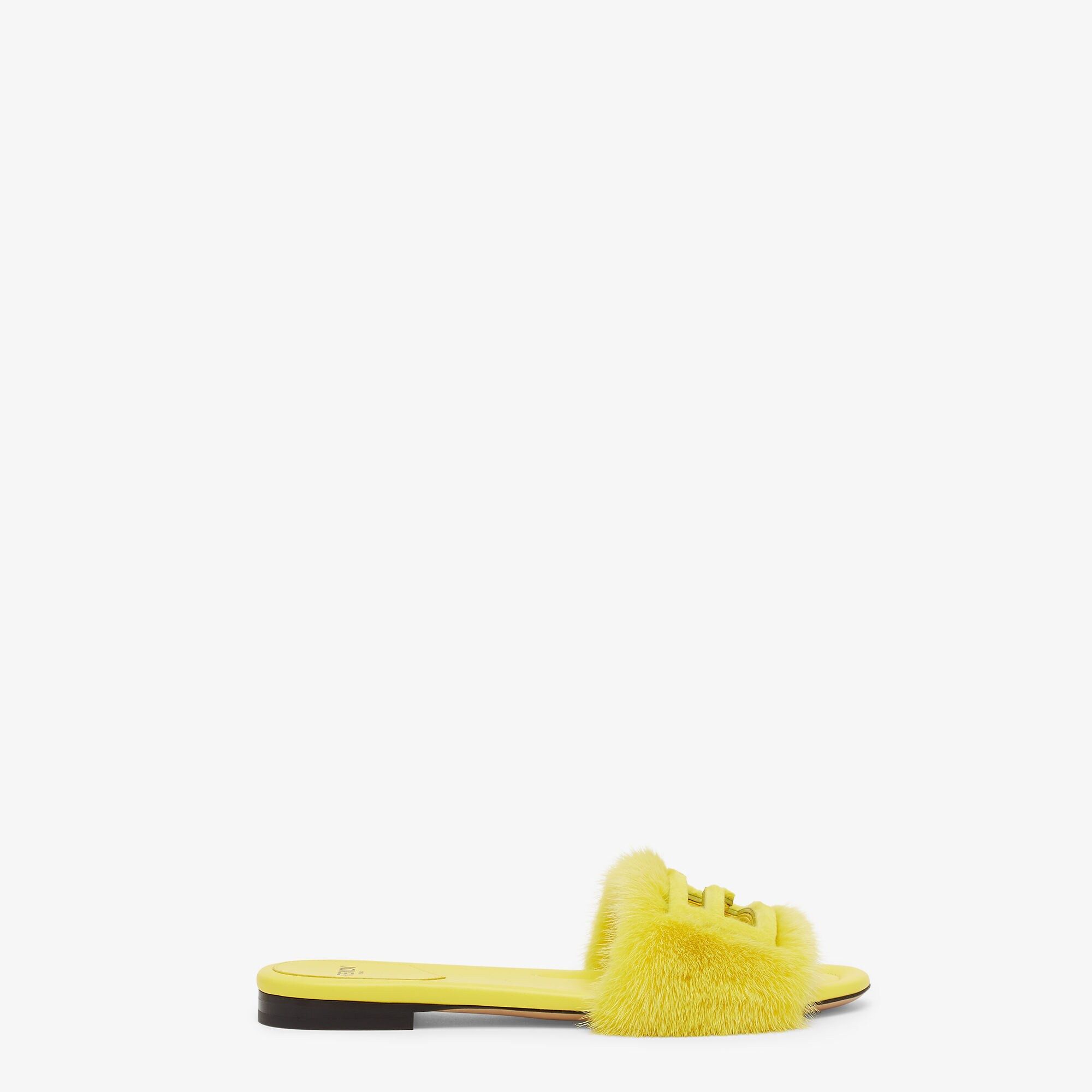 Fendi o1s1wg111225 Baguette in Yellow Size US 7 / IT 37 - 1 Thumbnail