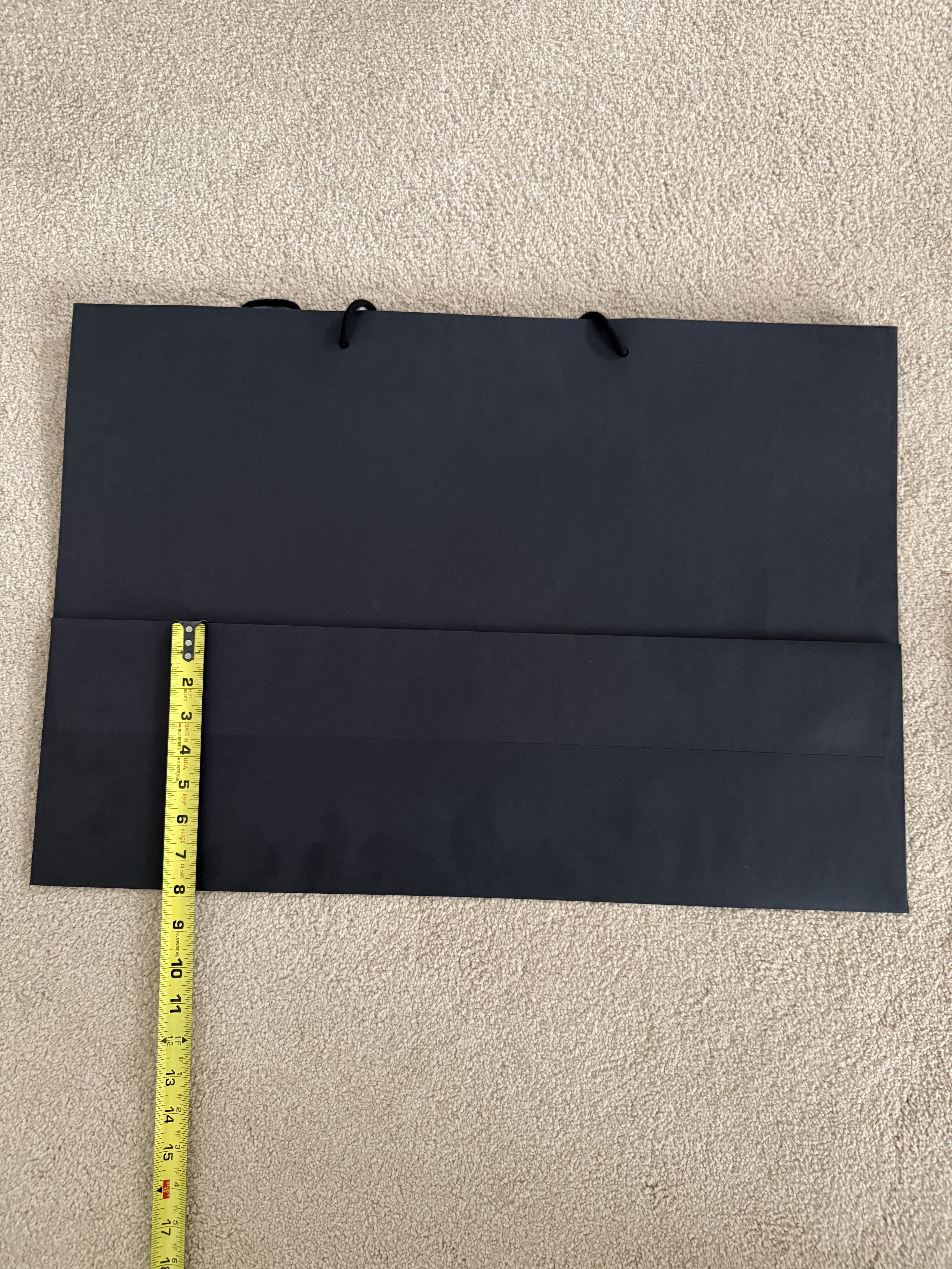 Gucci Gucci Black Gift Paper Shopping Bag - Large Size ONE SIZE - 6 Thumbnail