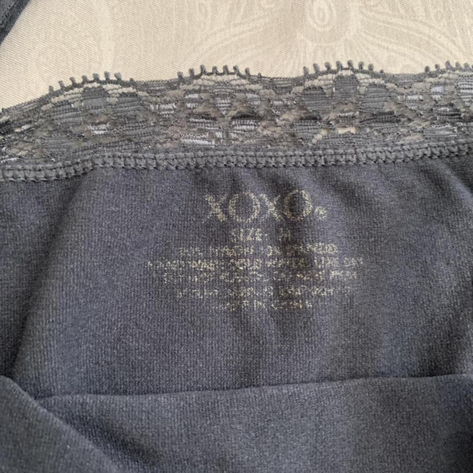 XOXO Stretchy fitted lace trim cami tank. Size M / US 6-8 / IT 42-44 - 3 Thumbnail