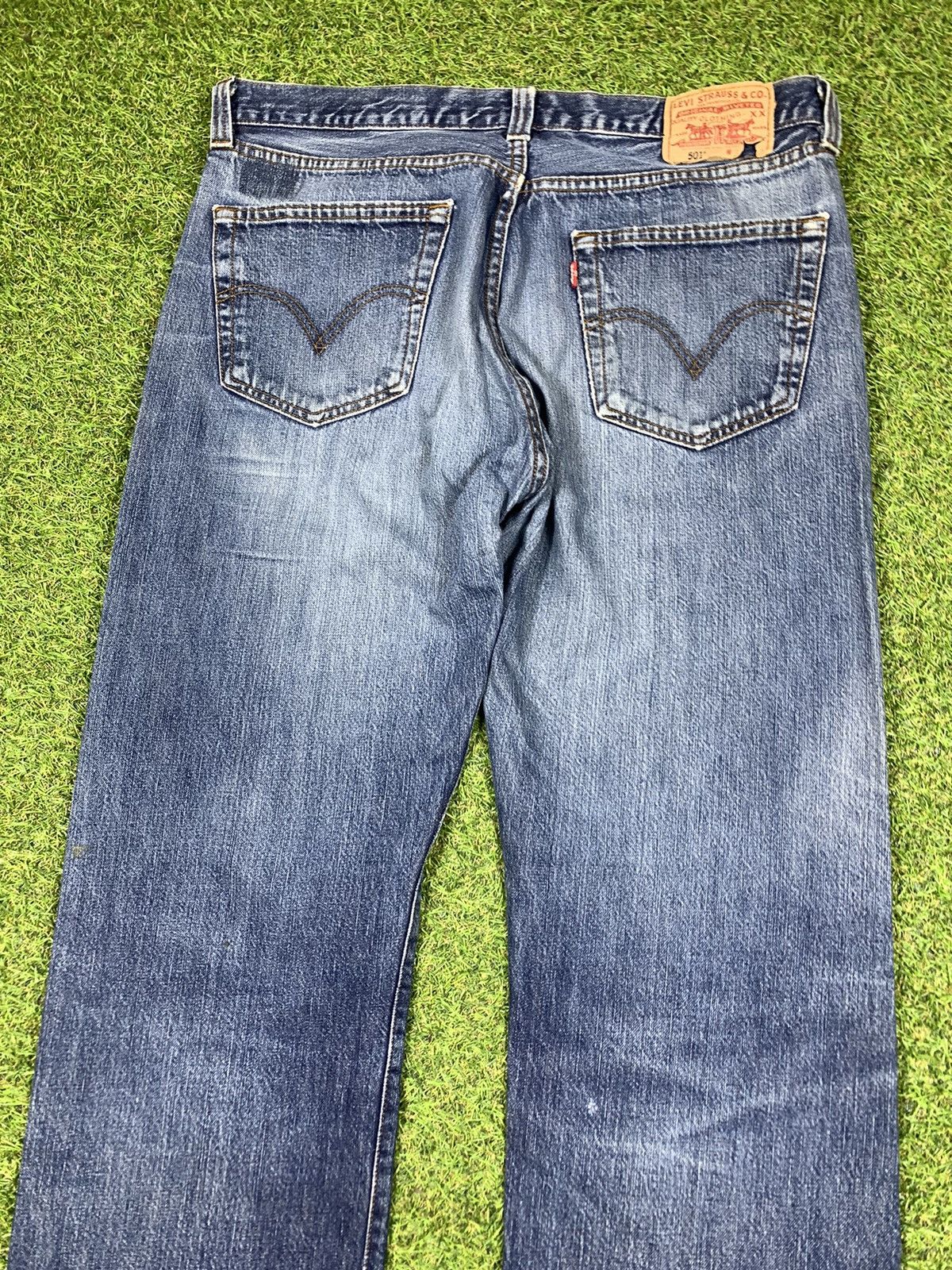 Levi's × Vintage Vintage Levi’s 501 jeans denim streetwear style size 36x32 Size US 36 / EU 52 - 2 Thumbnail